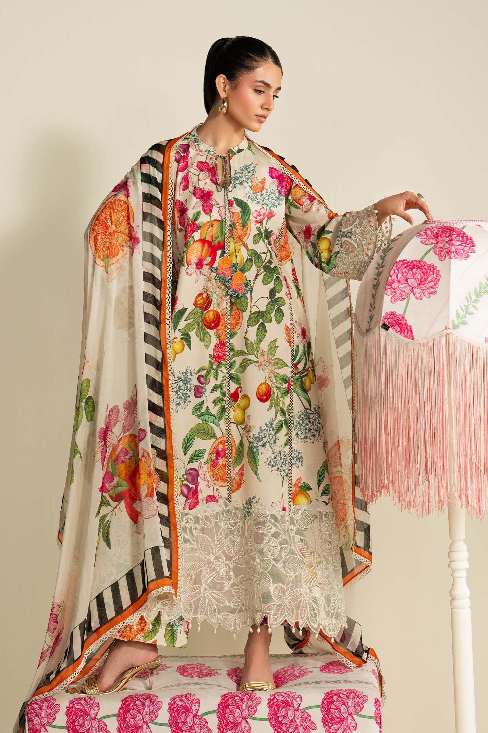 3 Piece Embroidered Lawn Suit - Image 7