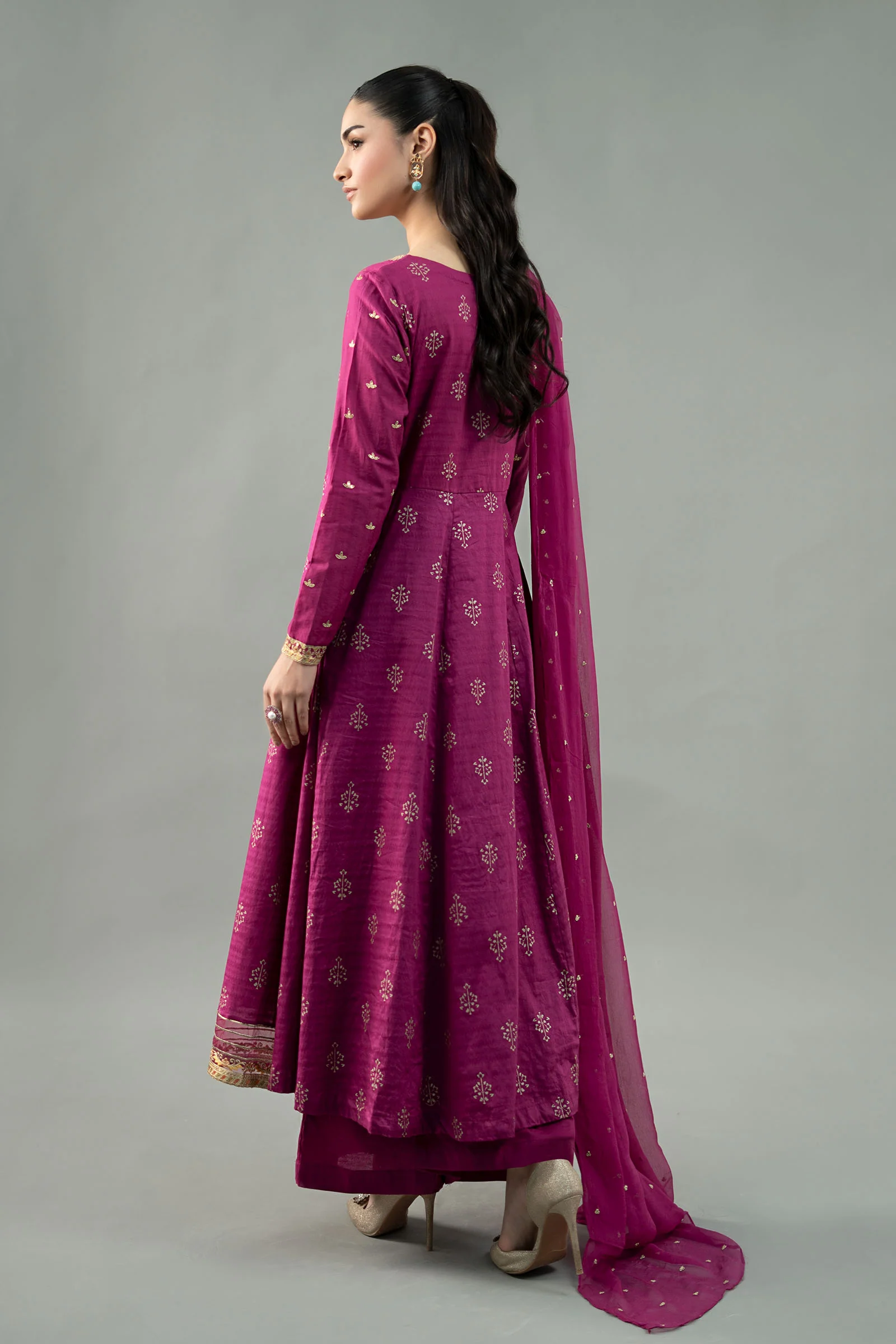 3 Piece Embroidered Suit - Image 5