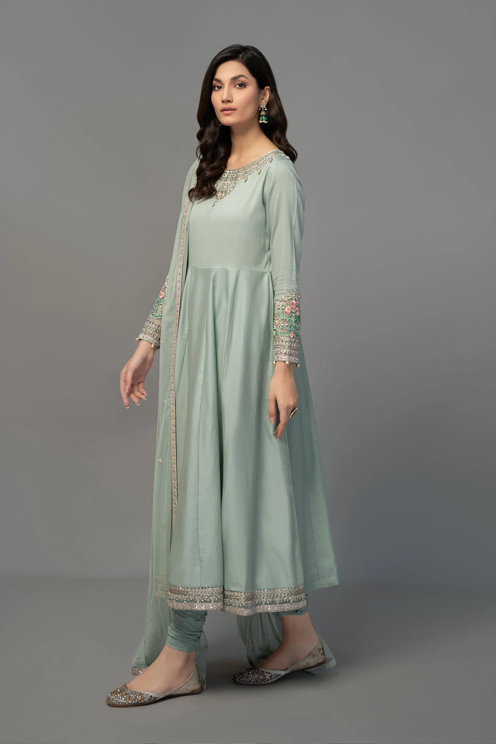 3 Piece Embroidered Suit - Image 5