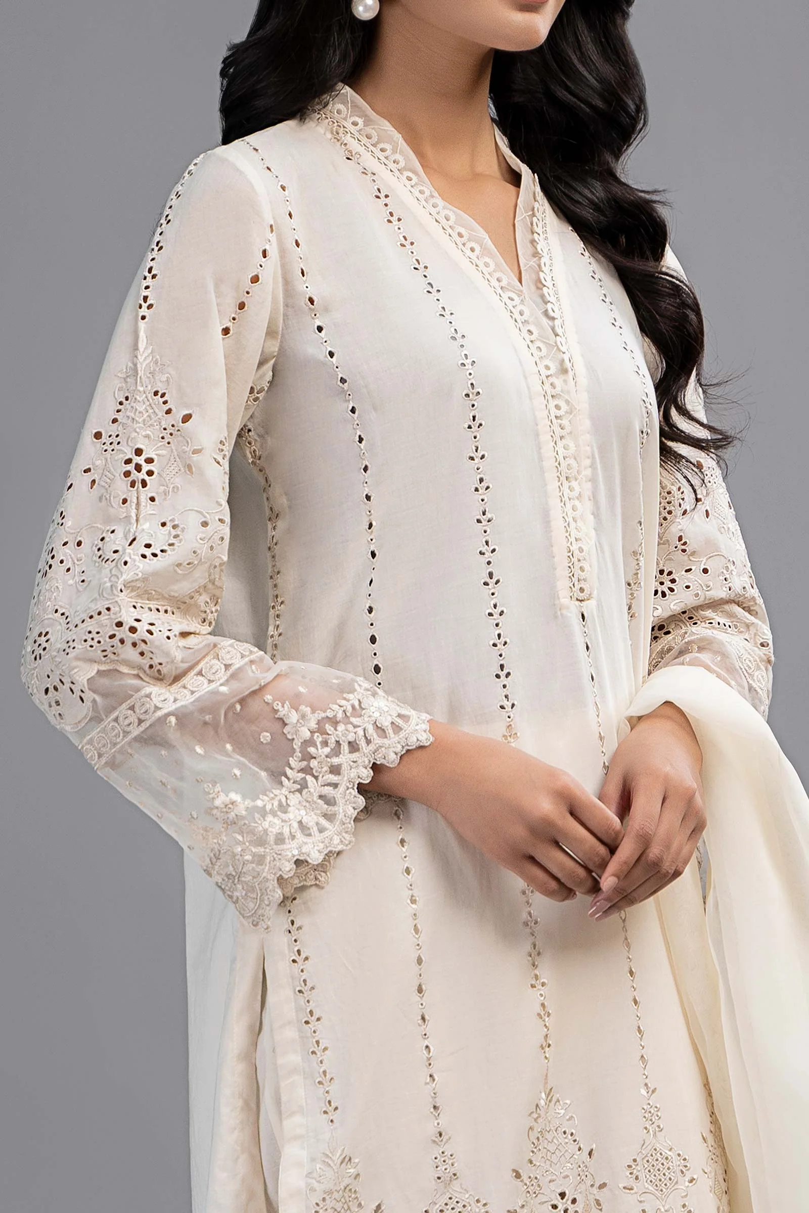 Suit White DW-EF23-75 - Image 2