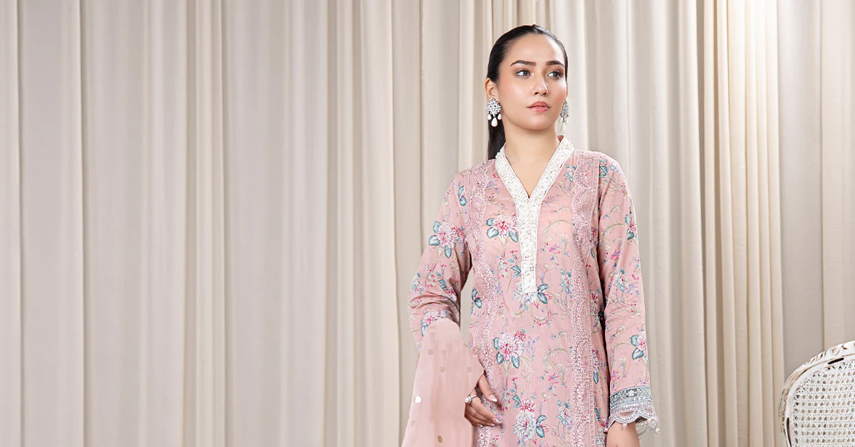 3 Piece Printed Lawn Suit - Image 6