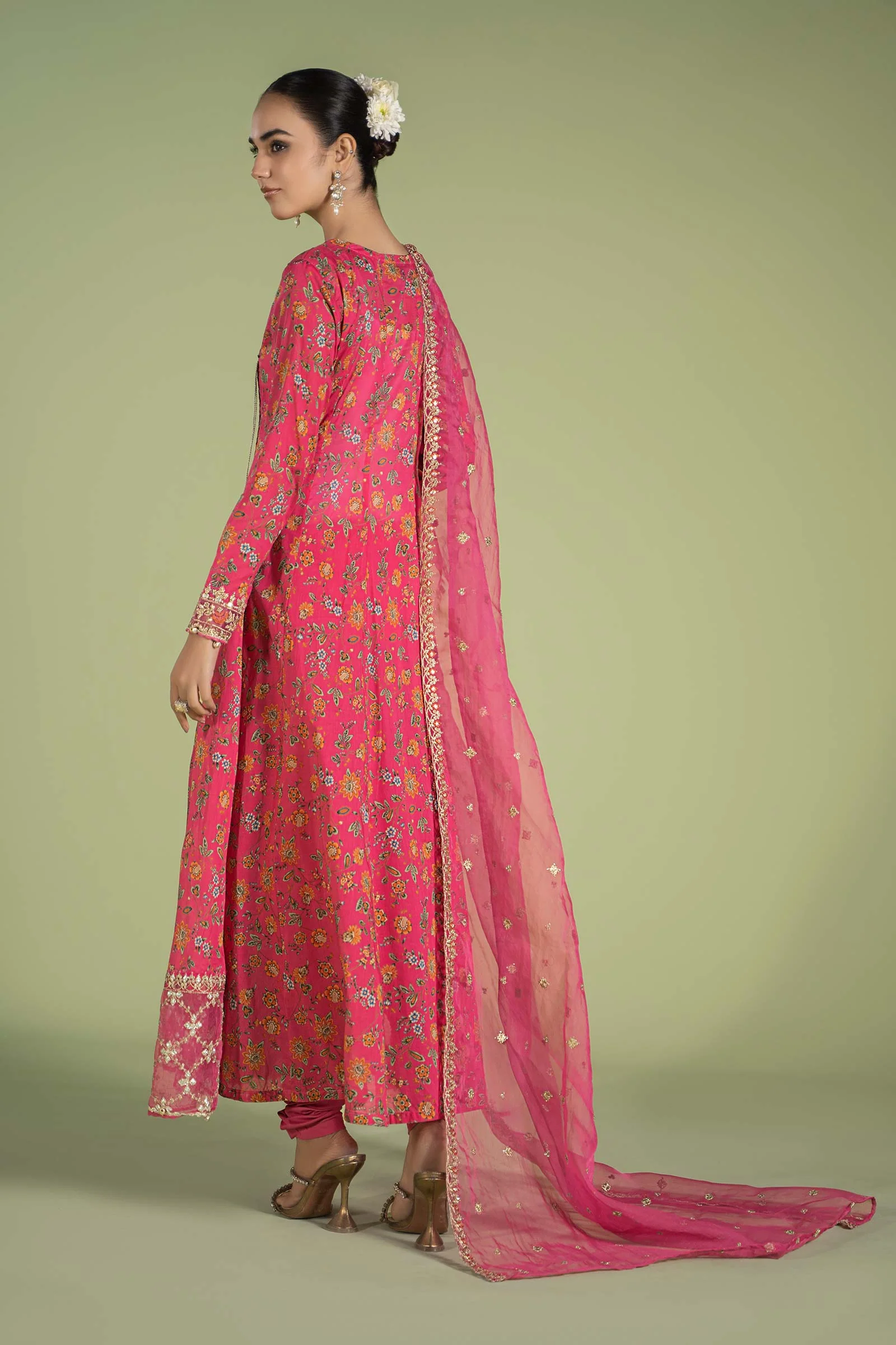3 Piece Embroidered Lawn Suit - Image 10