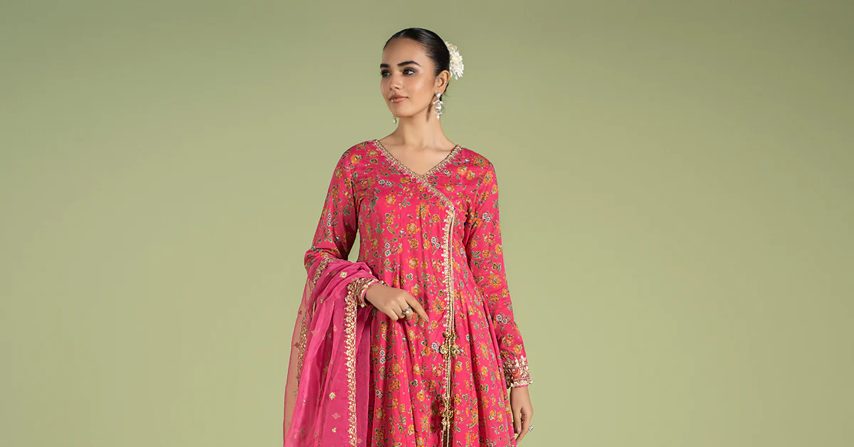 3 Piece Embroidered Lawn Suit - Image 11