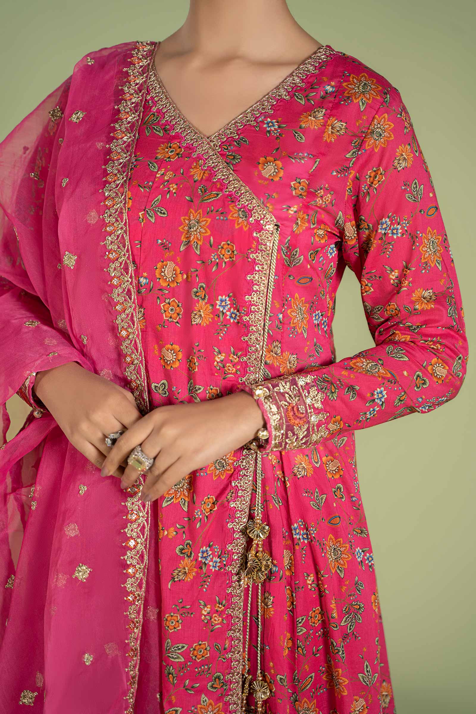 3 Piece Embroidered Lawn Suit - Image 7