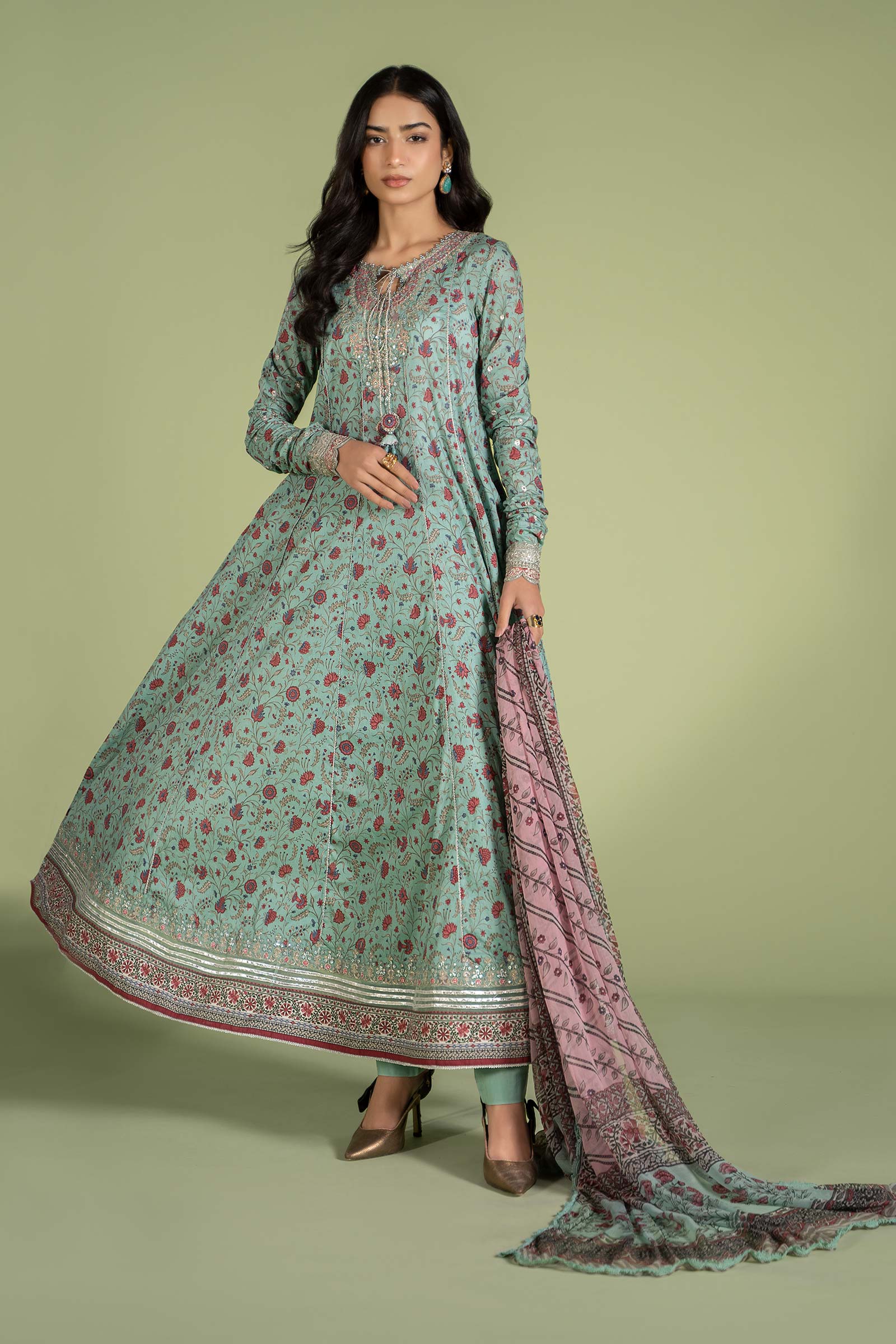 3 Piece Embroidered Lawn Suit - Image 7