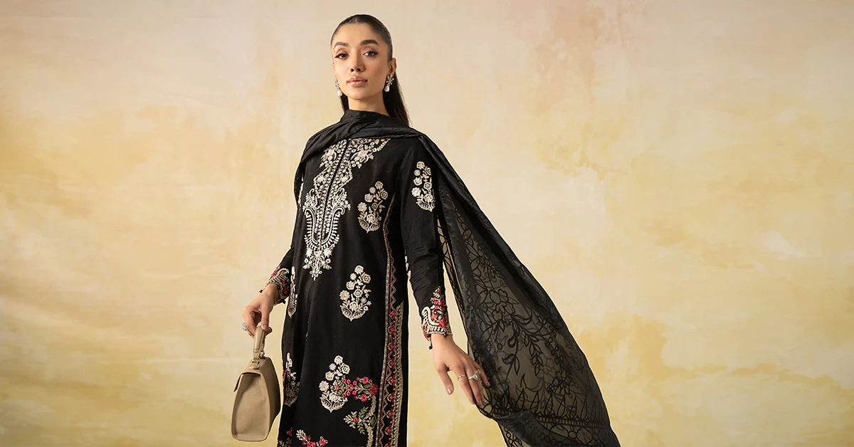 3 Piece Embroidered Self Jacquard Lawn Suit - Image 7