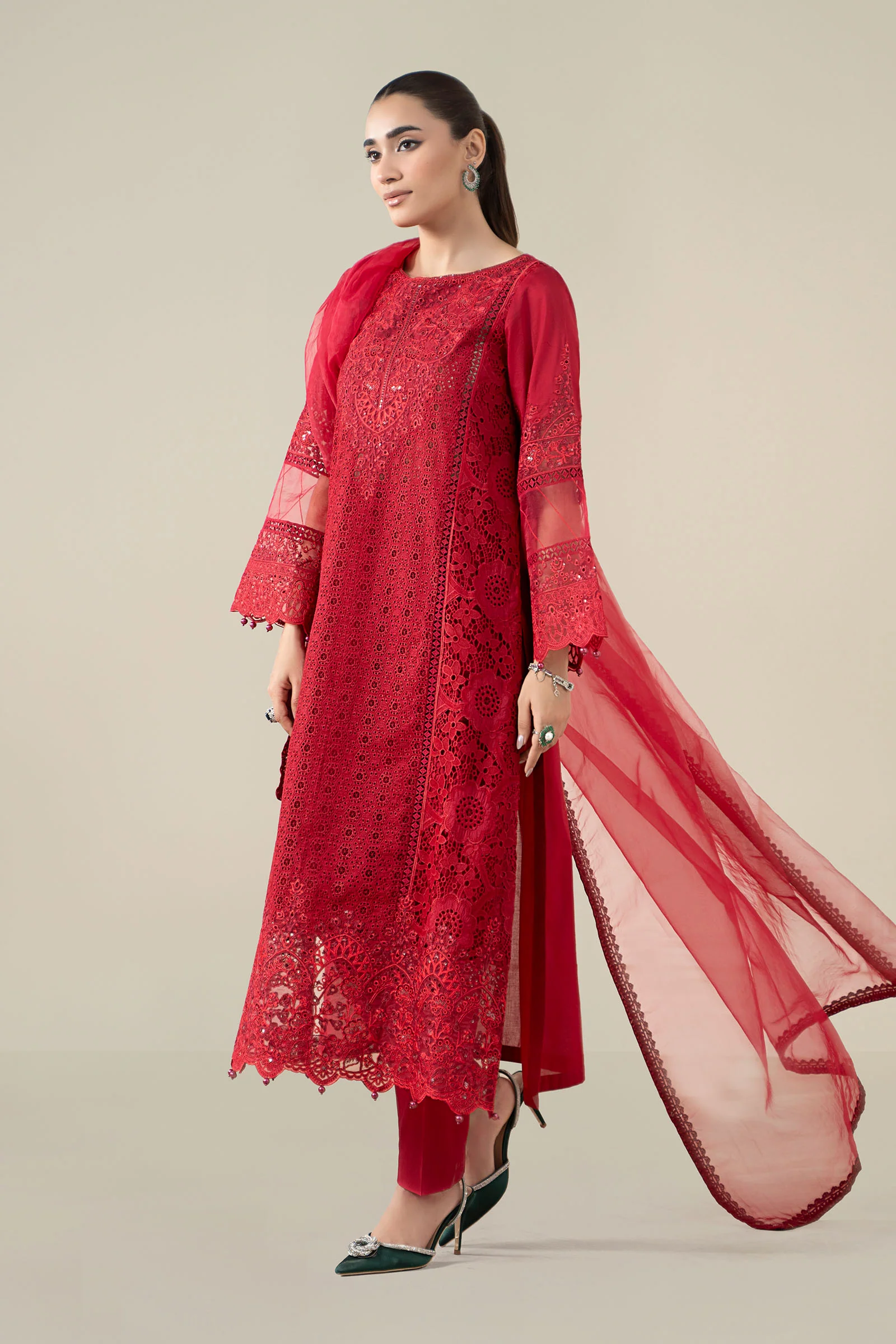3 Piece Embroidered Lawn Suit - Image 6