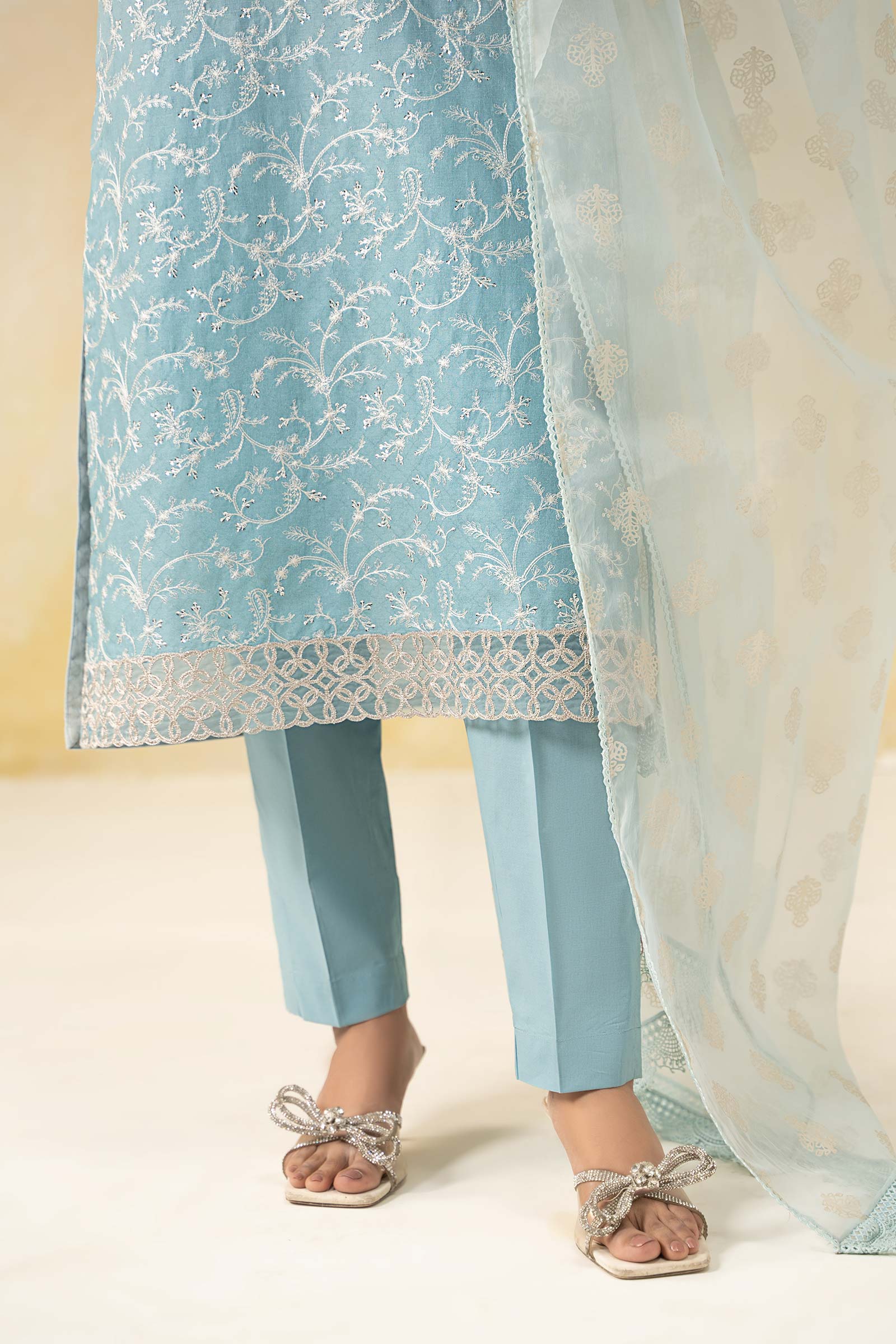 3 Piece Embroidered Self Jacquard Lawn Suit - Image 5