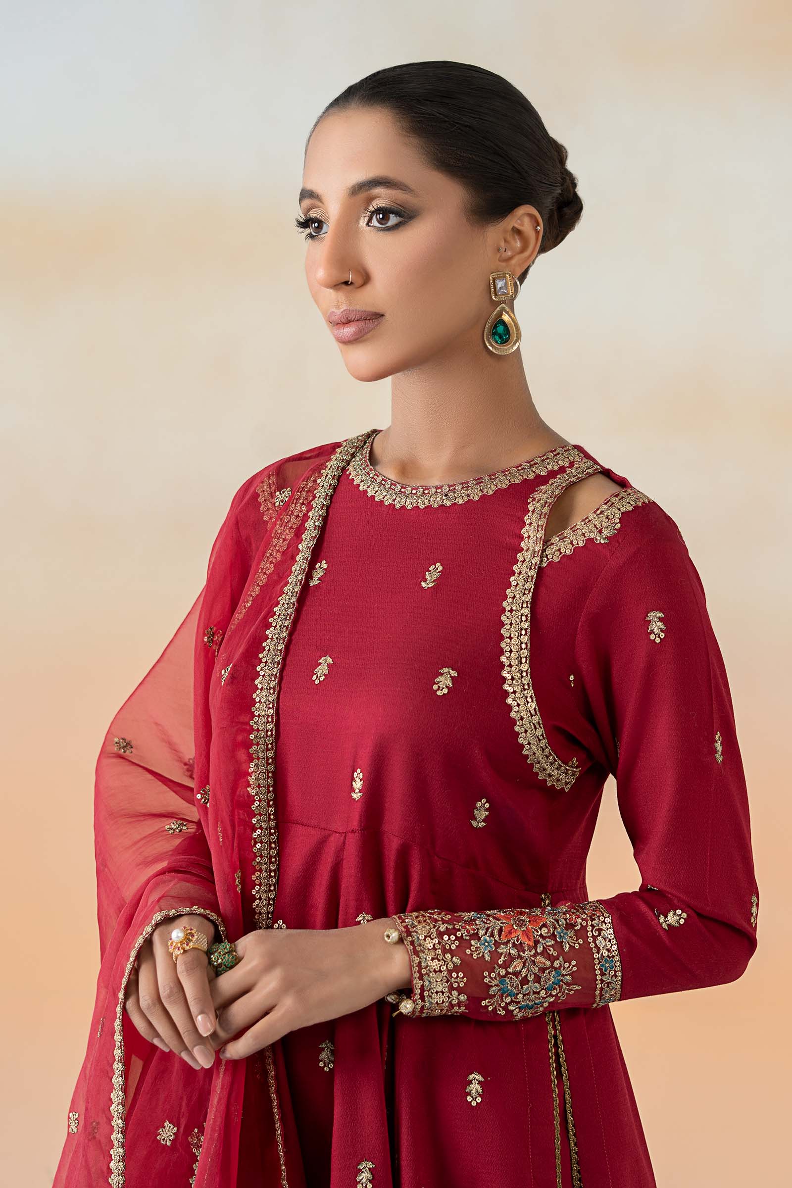 3 Piece Embroidered Lawn Suit - Image 2