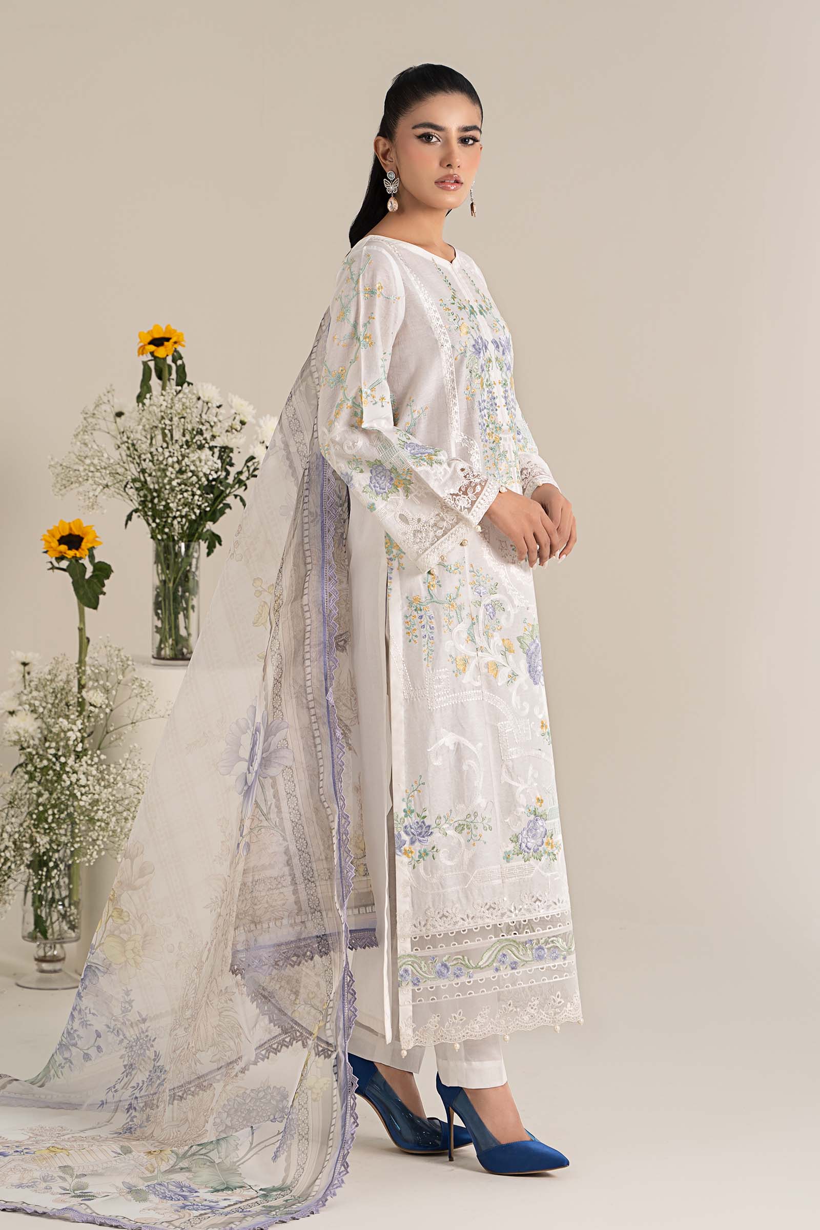 3 Piece Embroidered Self Jacquard Lawn Suit - Image 6