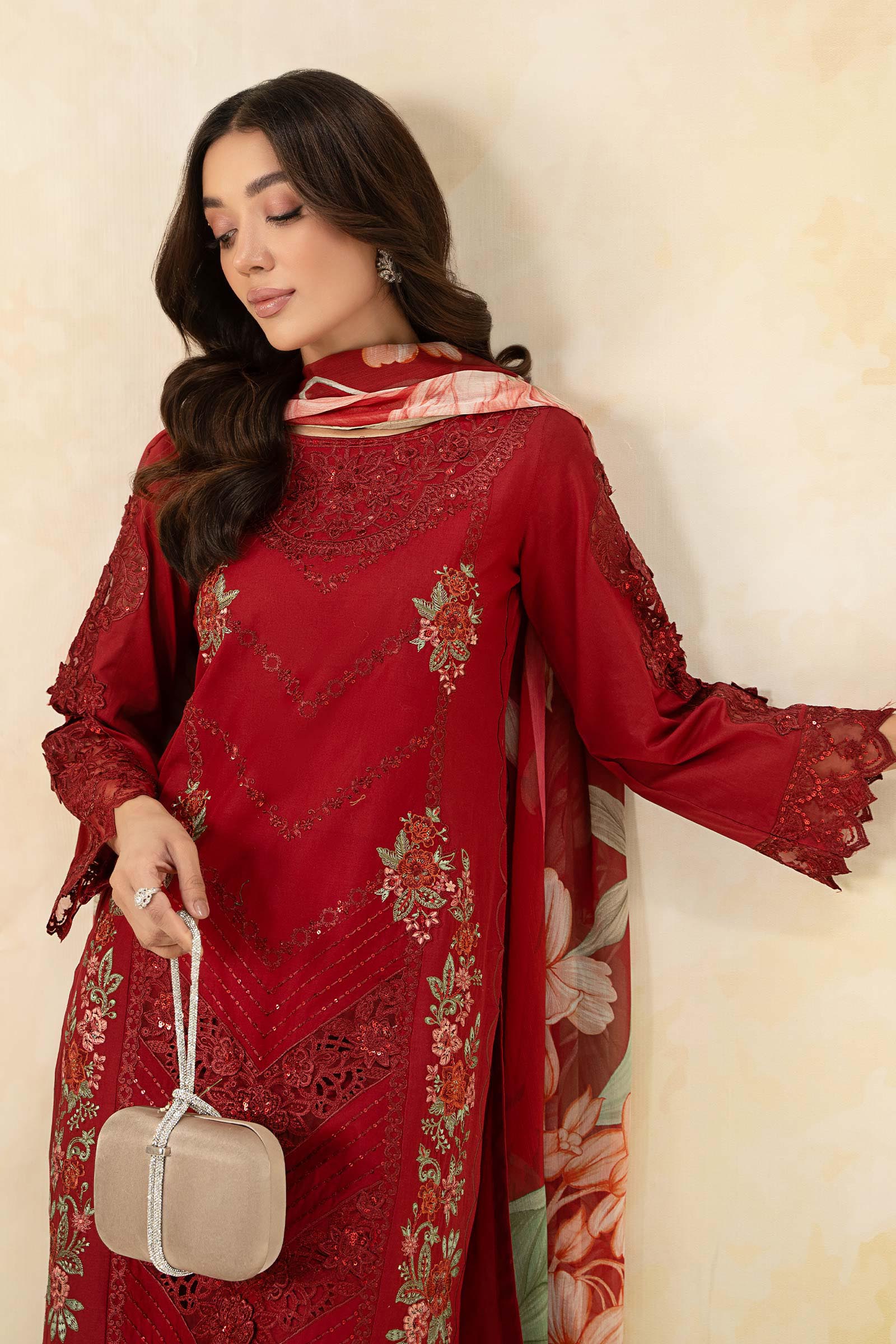 3 Piece Embroidered Dobby Lawn Suit - Image 4