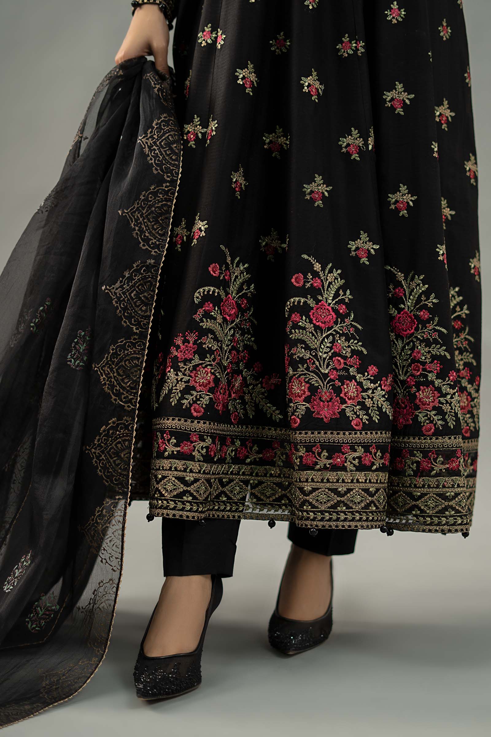 3 Piece Embroidered Dobby Lawn Suit - Image 5