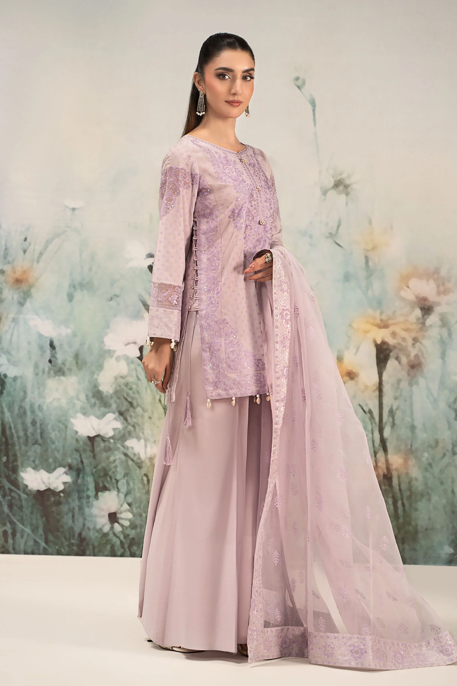 3 Piece Embroidered Lawn Suit - Image 13
