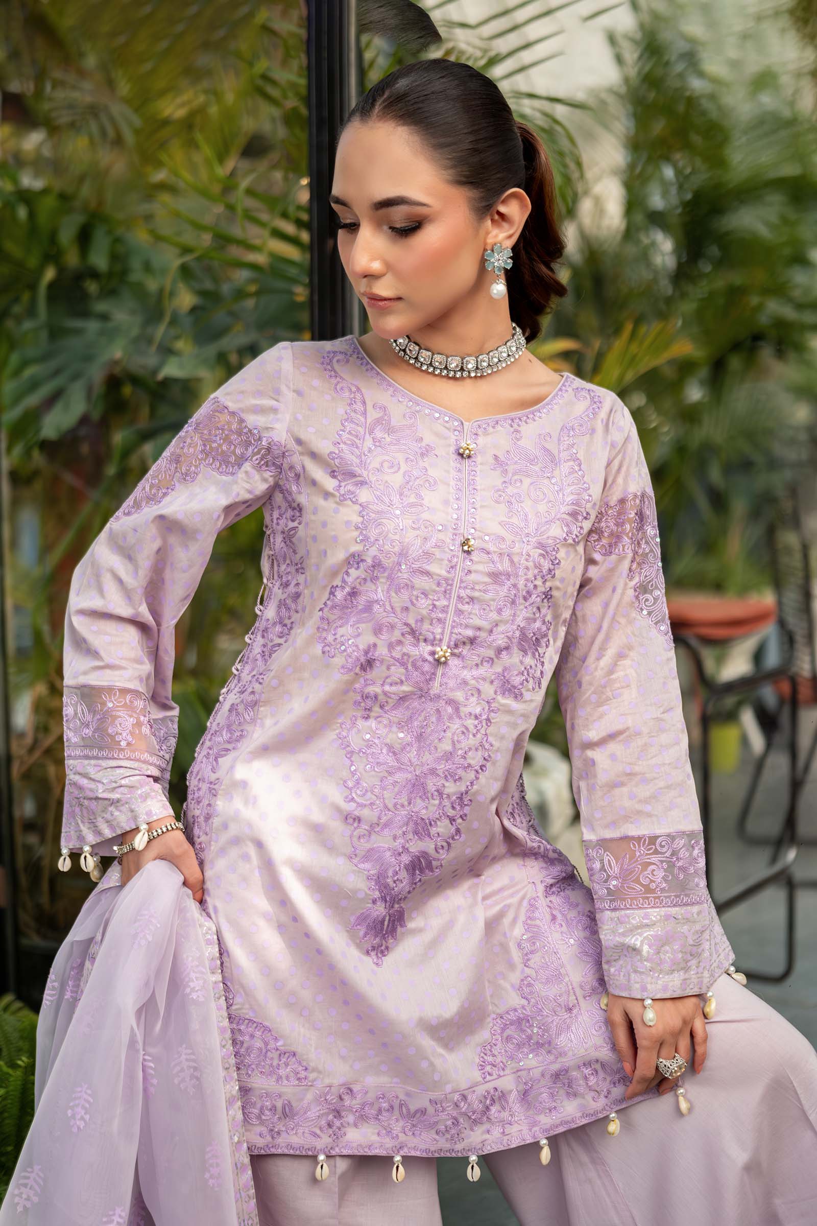 3 Piece Embroidered Lawn Suit - Image 5