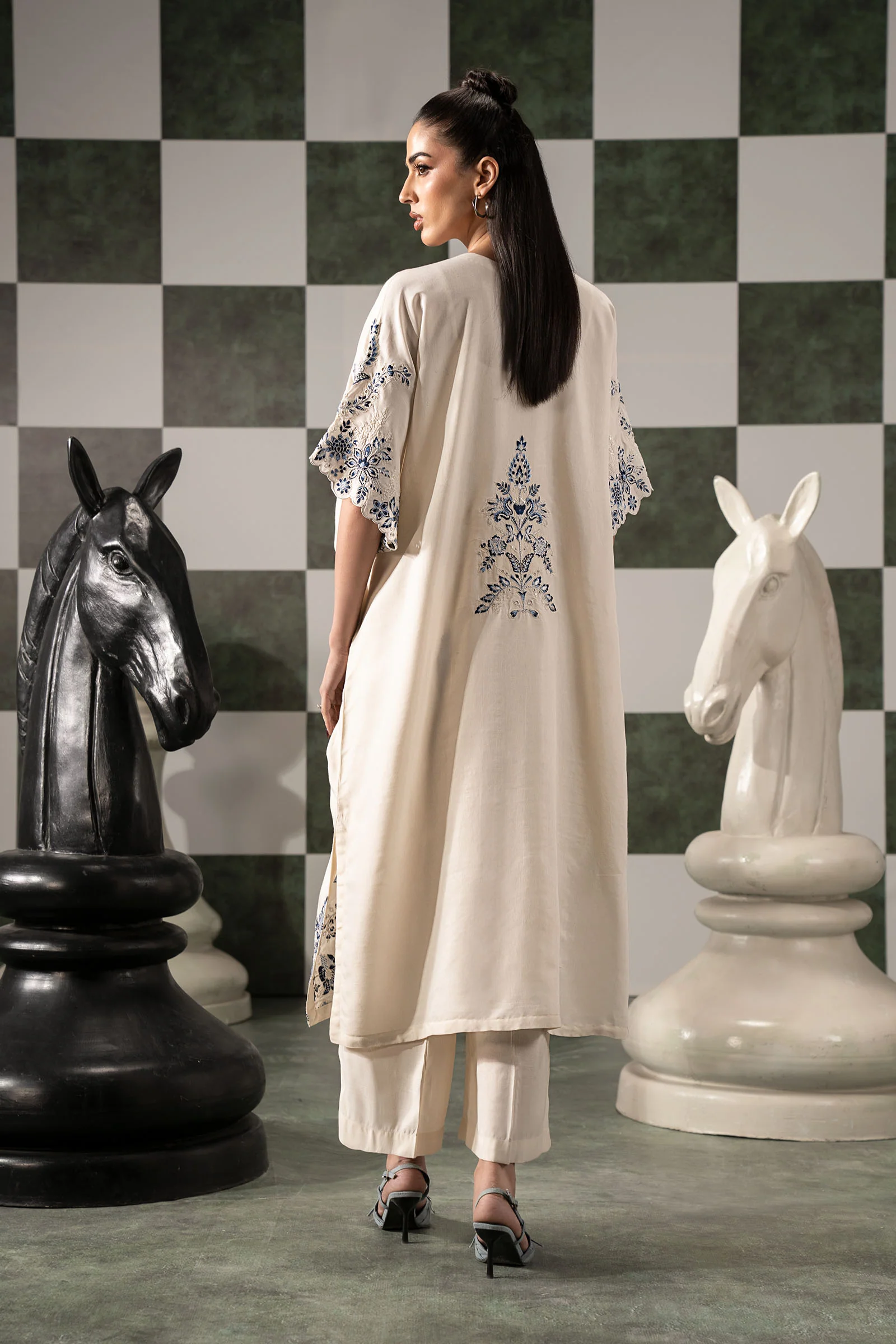 2 Piece Embroidered Raw Silk Suit - Image 7