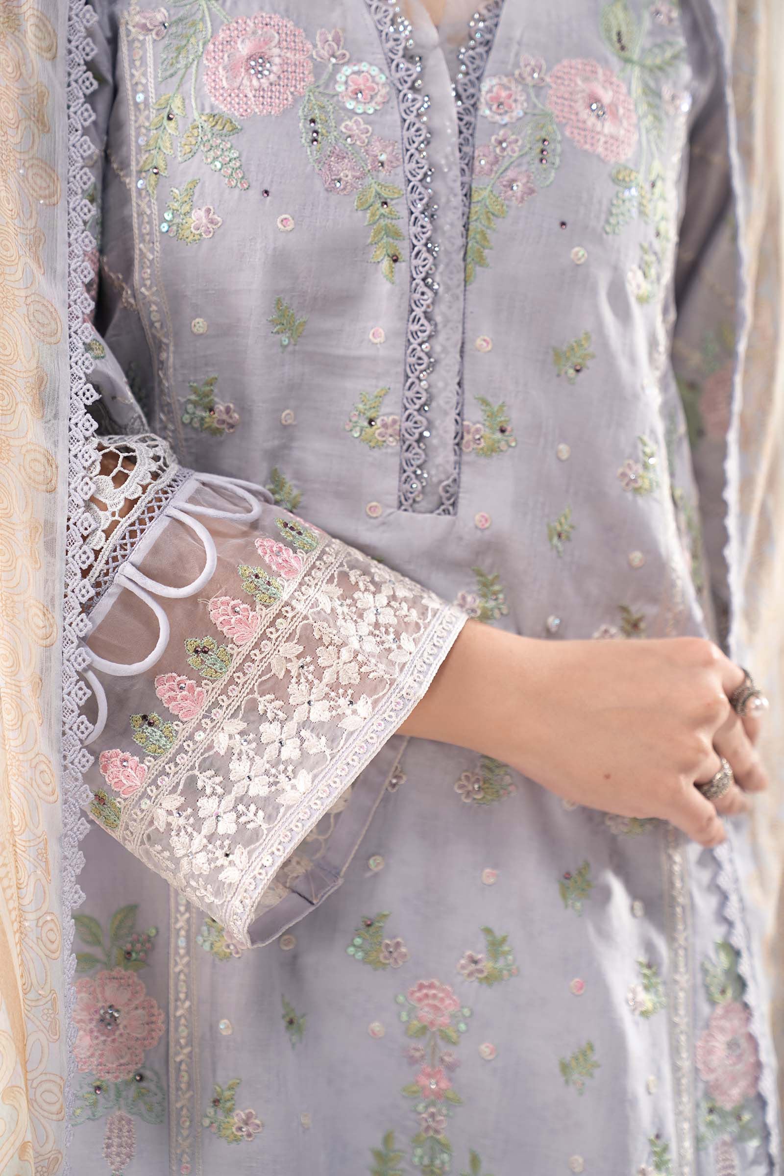3 Piece Embroidered Dobby Lawn Suit - Image 12