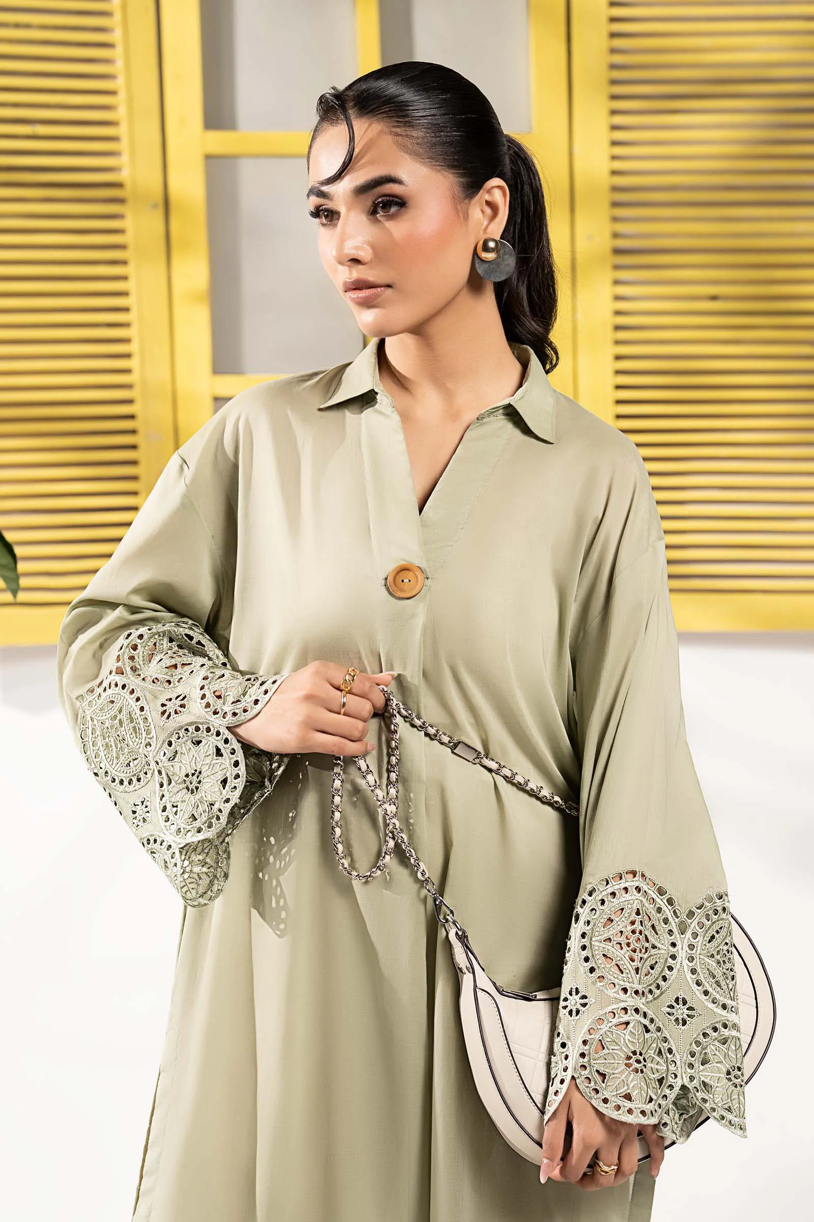 2 Piece Embroidered Lawn Suit - Image 2