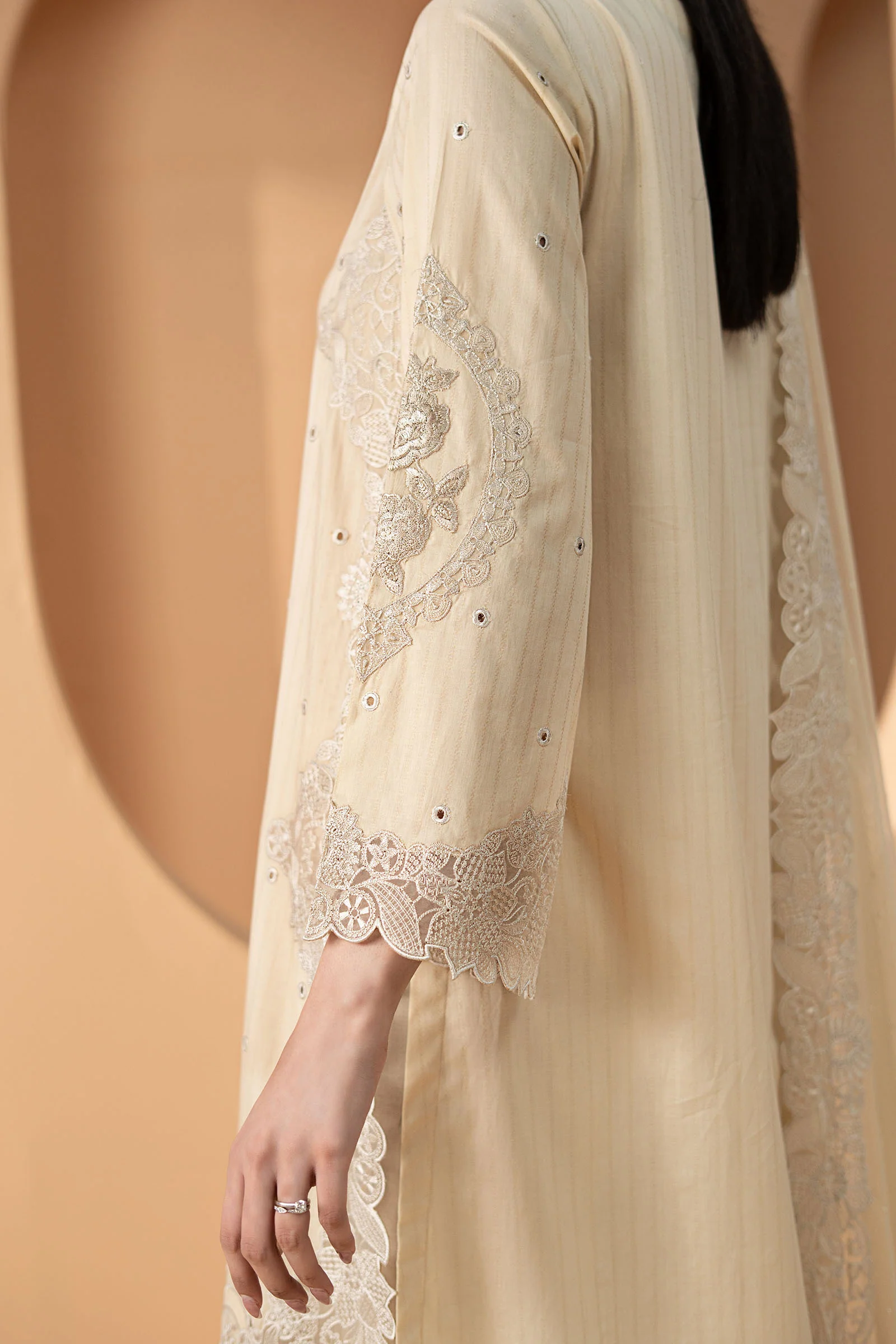 3 Piece Embroidered Dobby Lawn Suit - Image 4