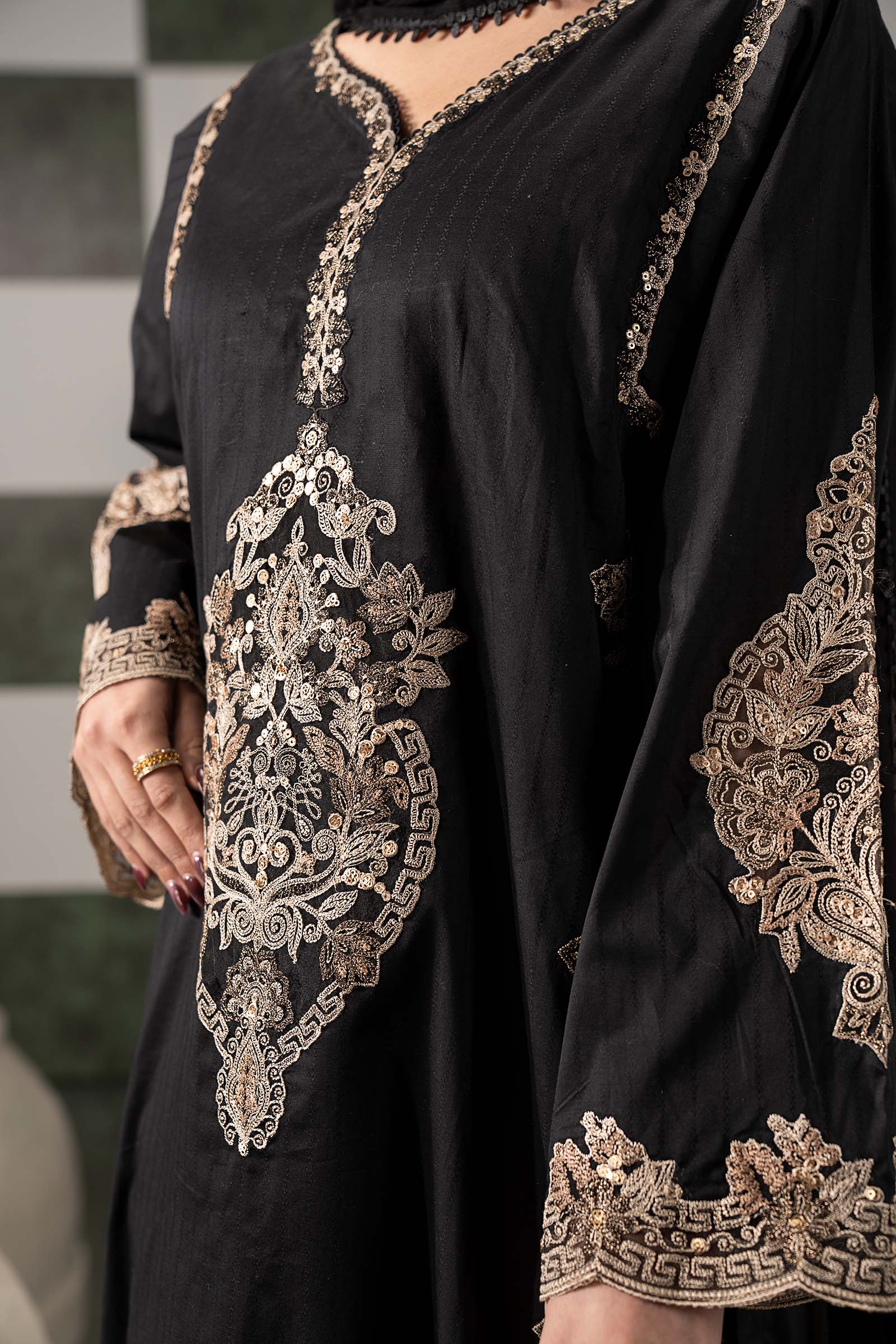 3 Piece Embroidered Dobby Lawn Suit - Image 5