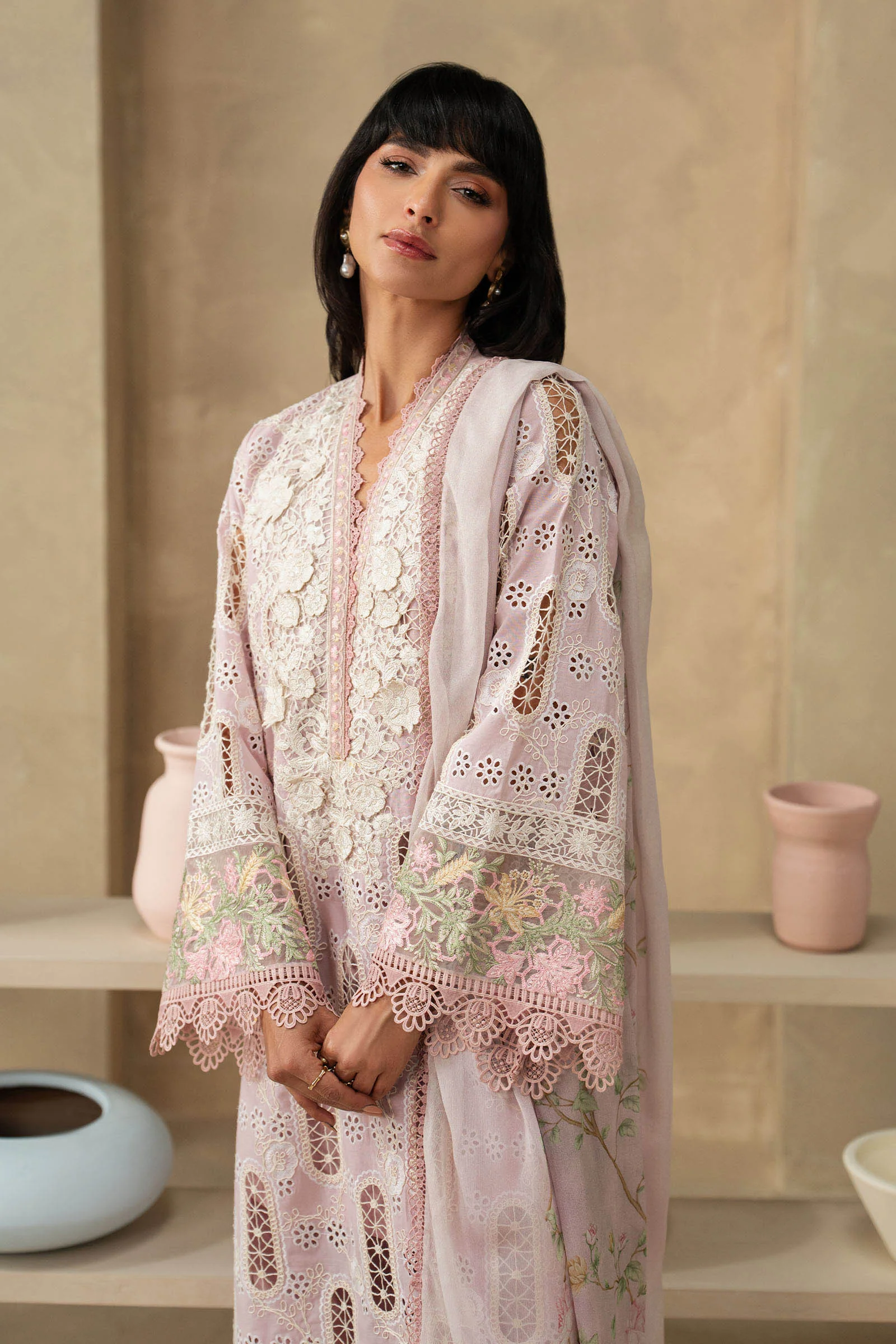 3 Piece Embroidered Lawn Suit - Image 3
