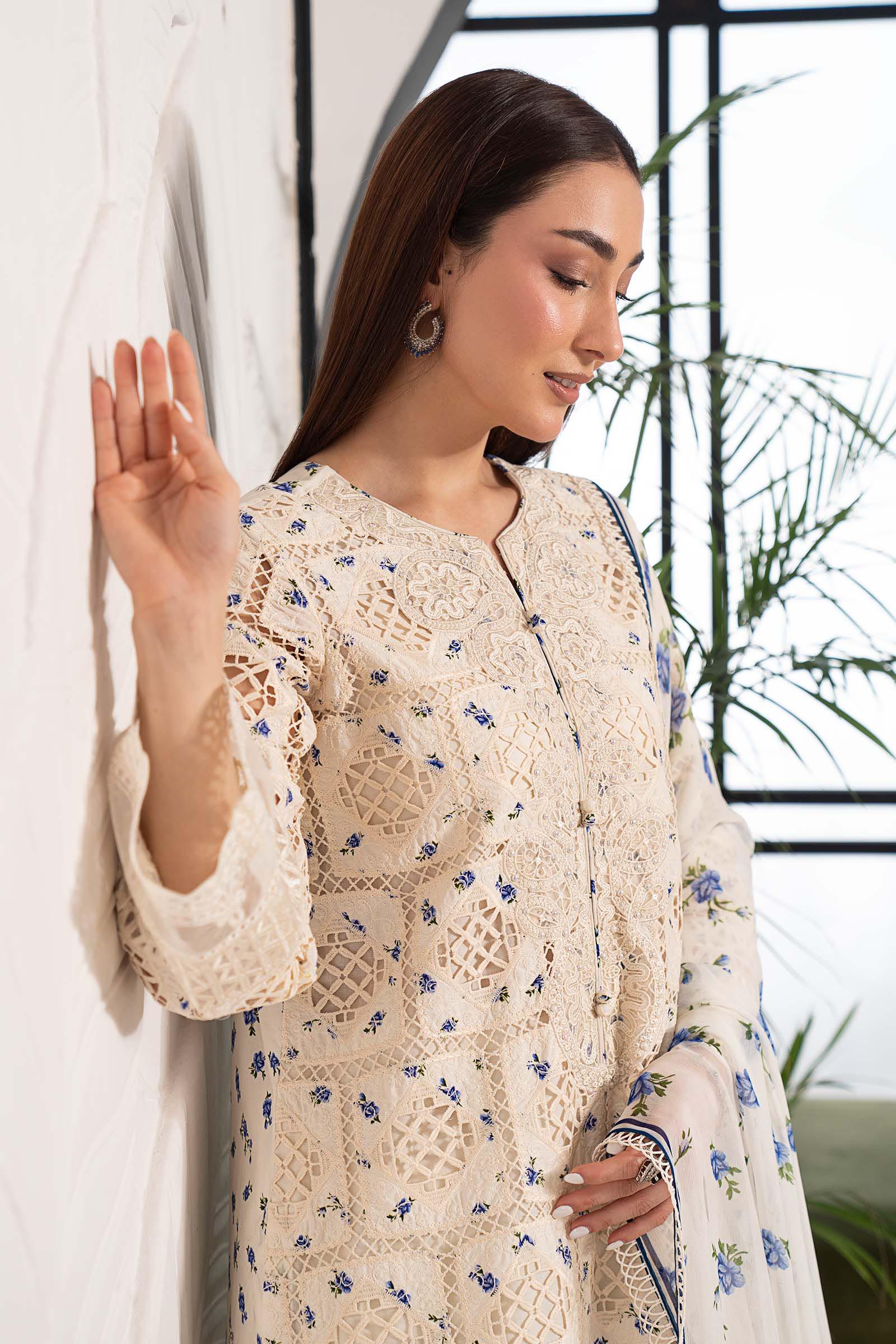 3 Piece Embroidered Lawn Suit - Image 2