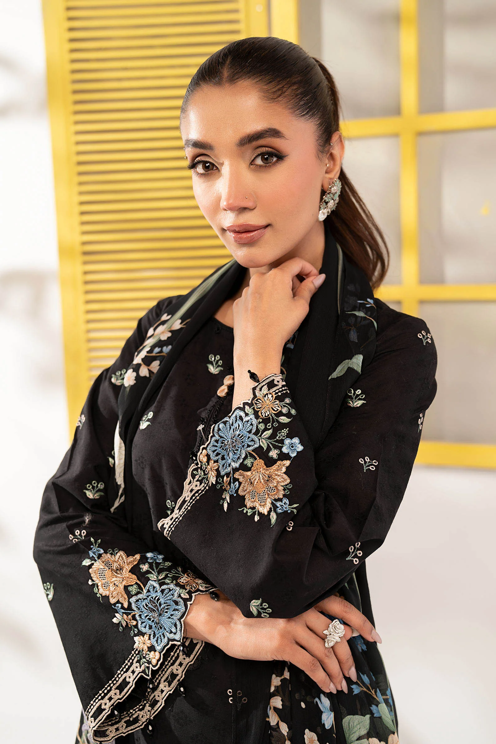 3 Piece Embroidered Dobby Lawn Suit - Image 2