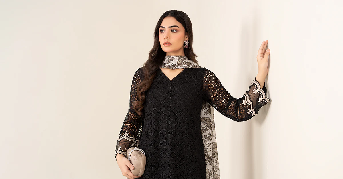 3 Piece Embroidered Chiffon Suit - Image 10