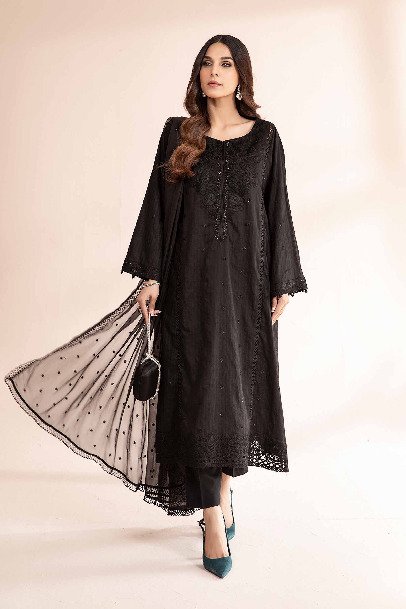 3 Piece Embroidered Lawn Suit - Image 3