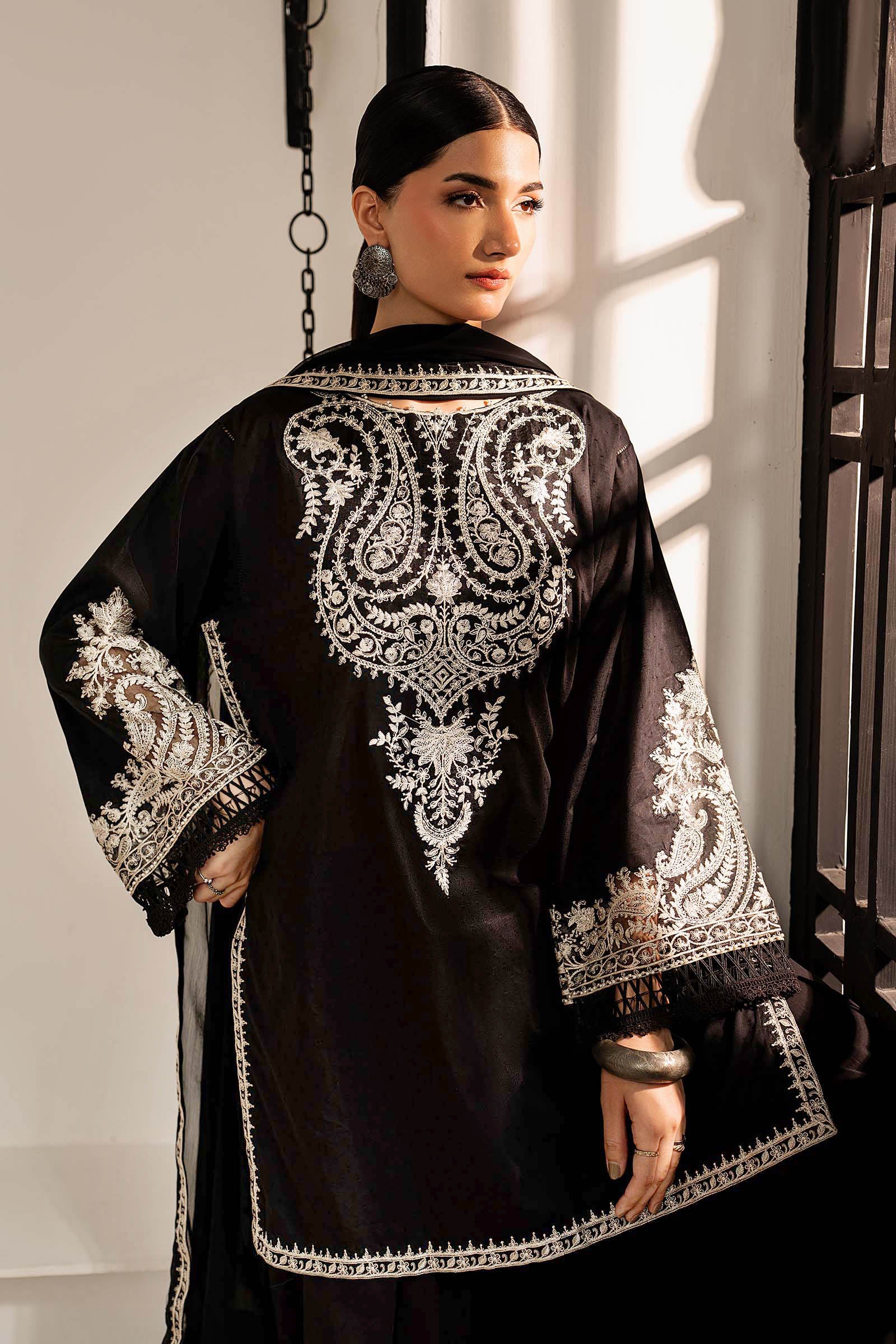 3 Piece Embroidered Dobby Lawn Suit - Image 5