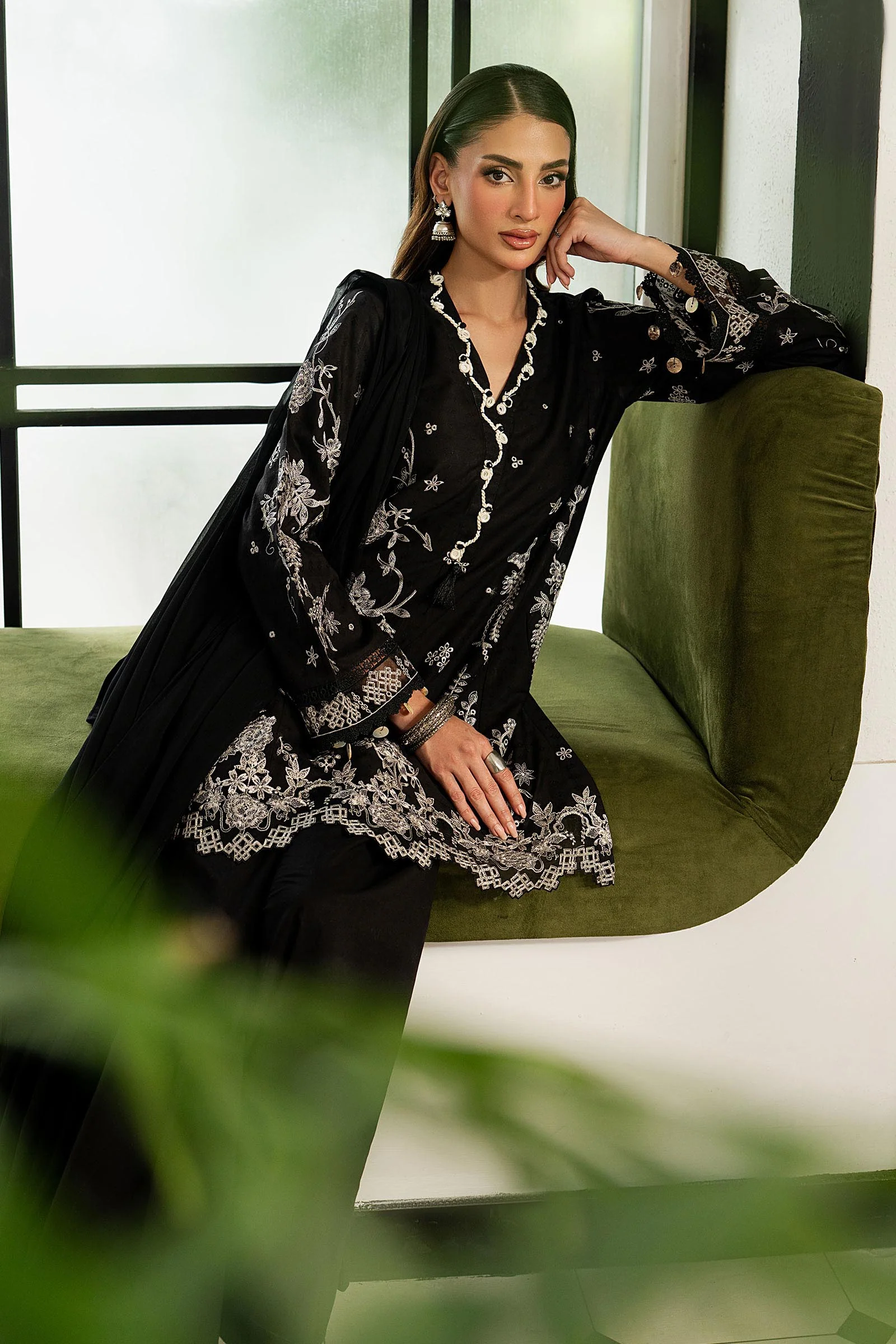 3 Piece Embroidered Dobby Lawn Suit - Image 2