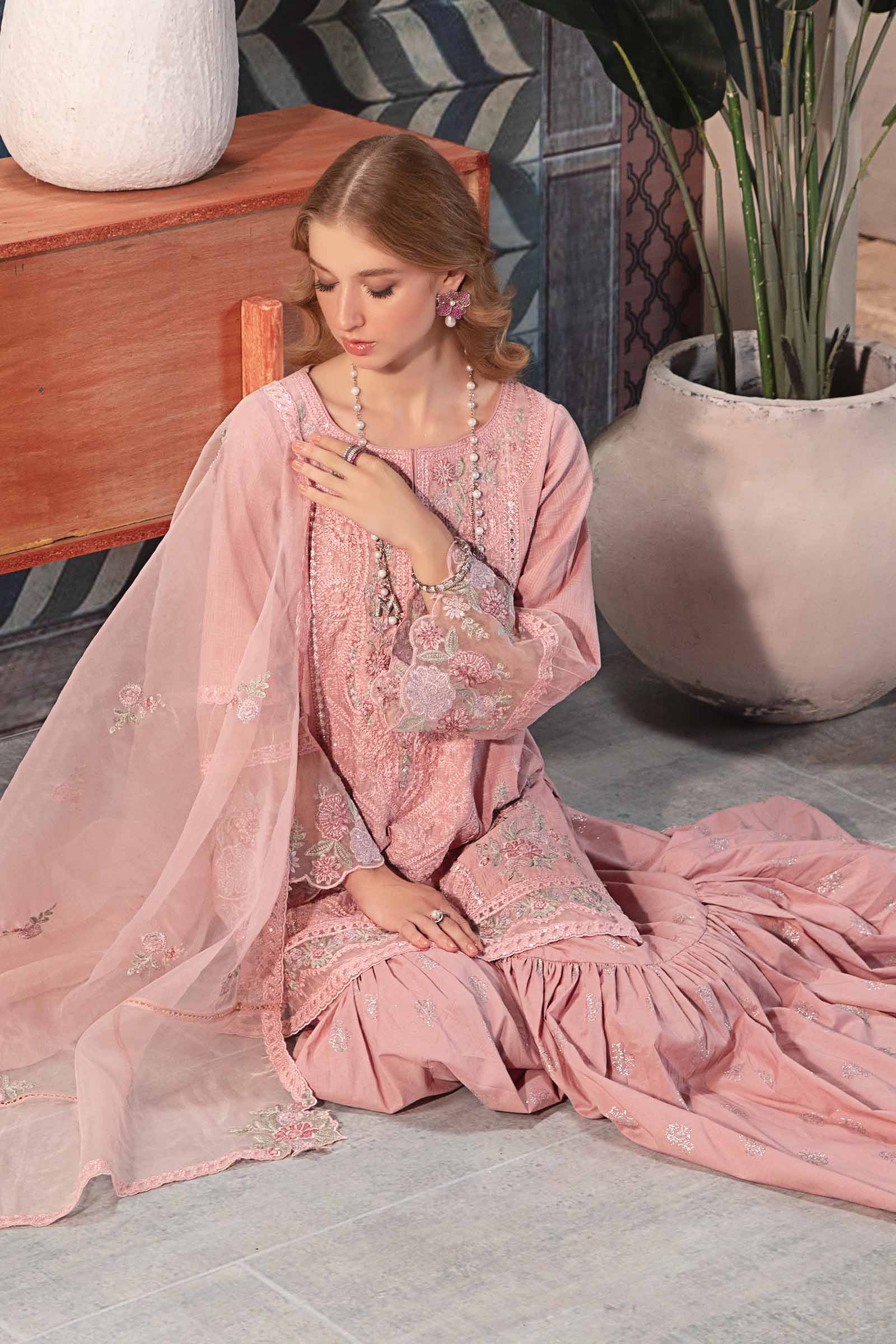 3 Piece Embroidered Cotton Doria Suit - Image 5