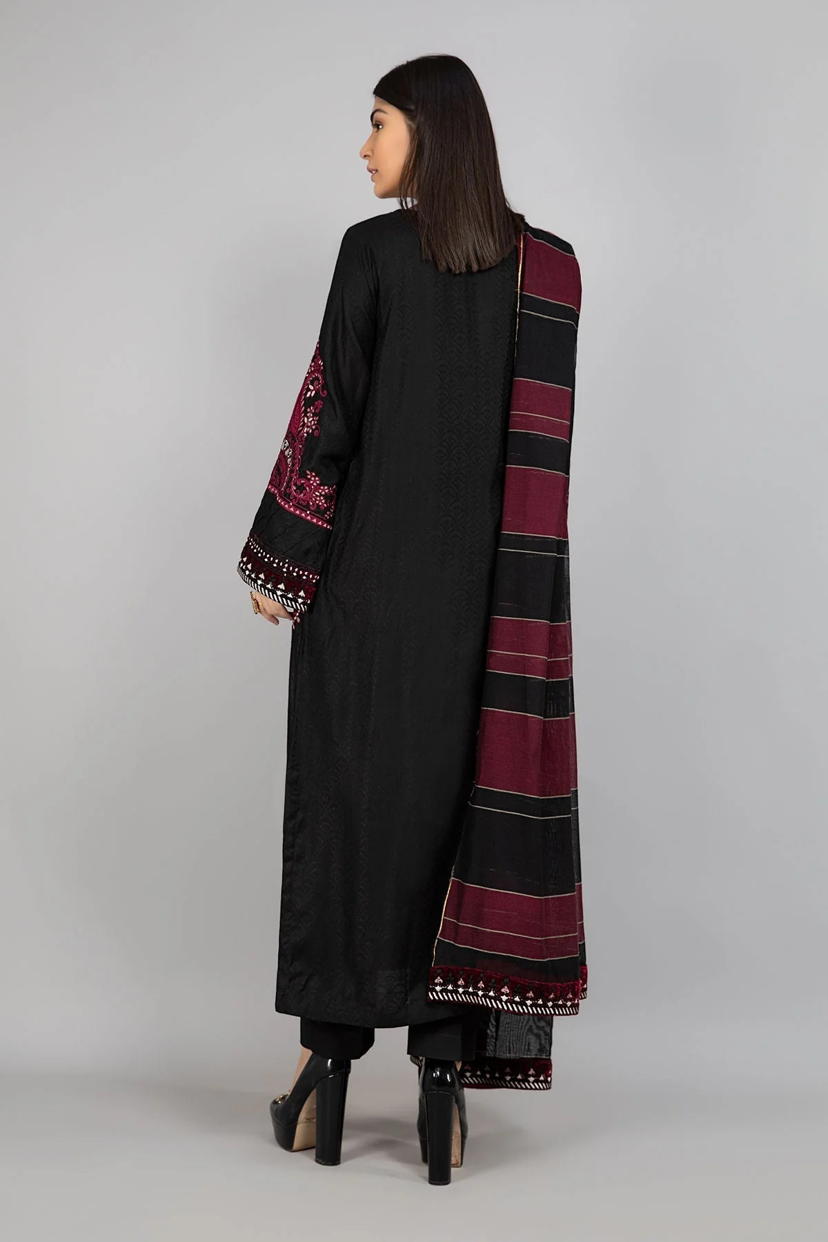 Suit Black DW-W20-17 - Image 2