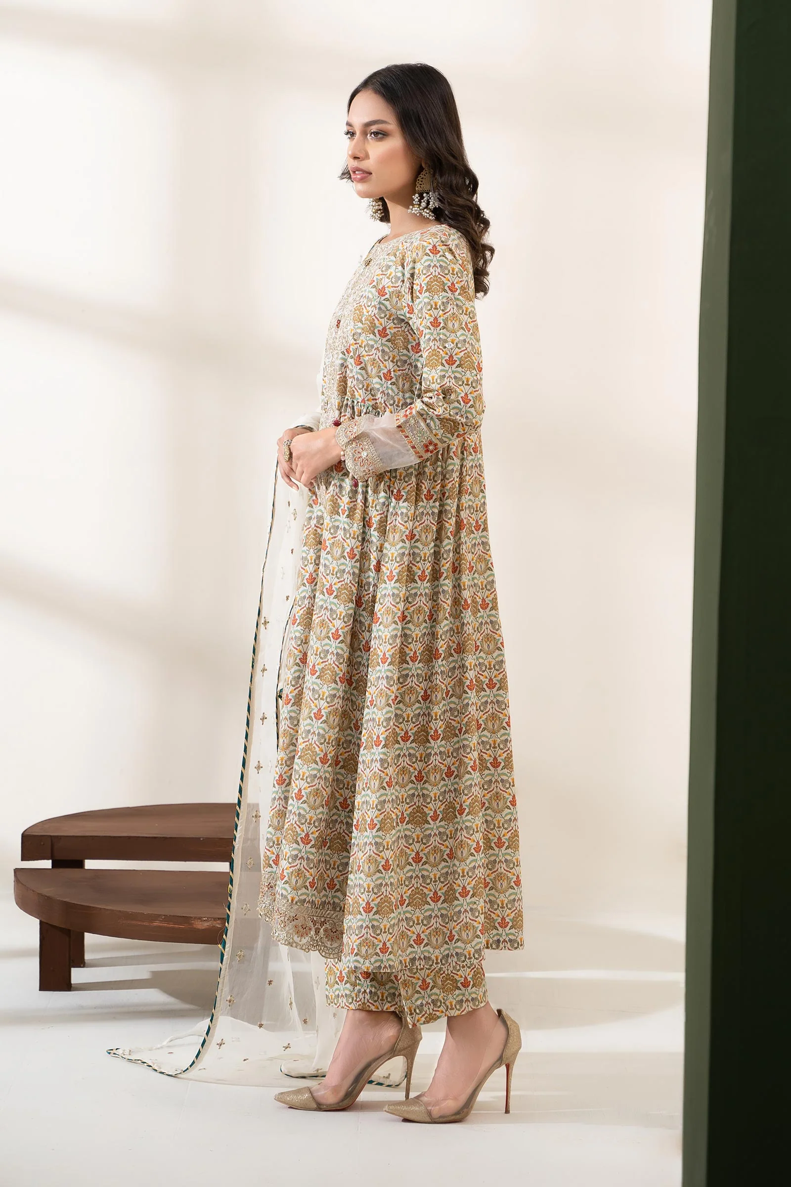 Suit Off White DW-W23-38 - Image 10