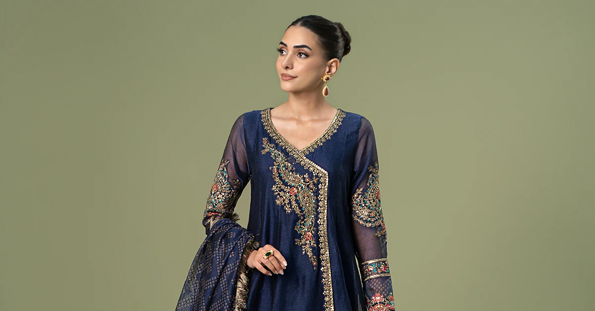 3 Piece Embroidered Paper Cotton Suit - Image 8