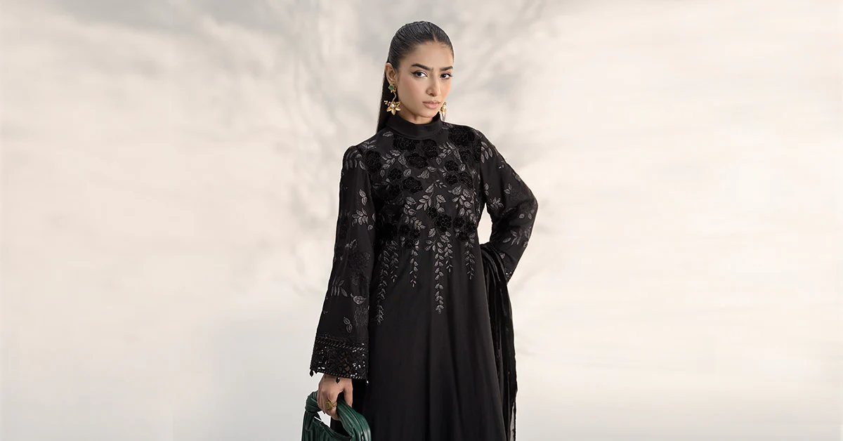 3 Piece Embroidered Linen Suit - Image 6