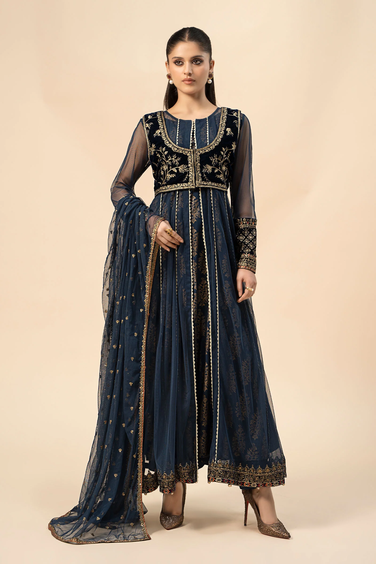 3 Piece Embroidered Khaddar Suit
