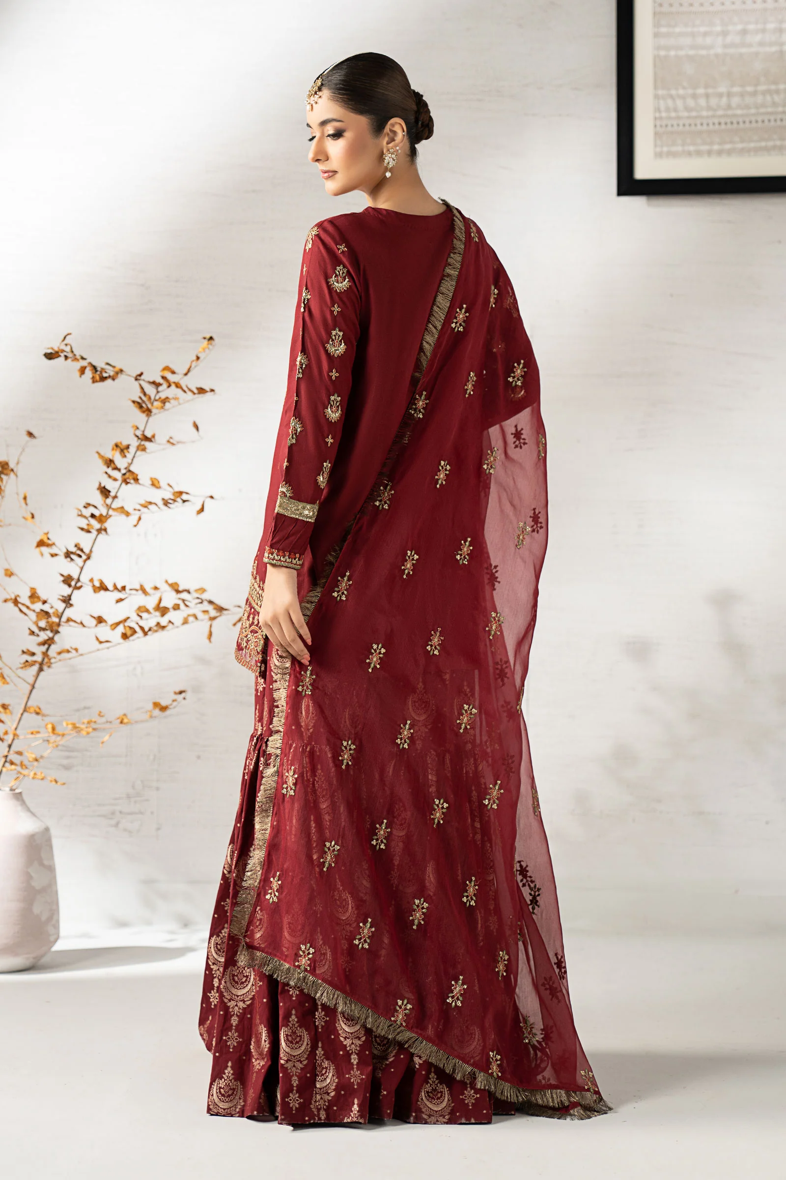 3 Piece Embroidered Linen Suit - Image 8