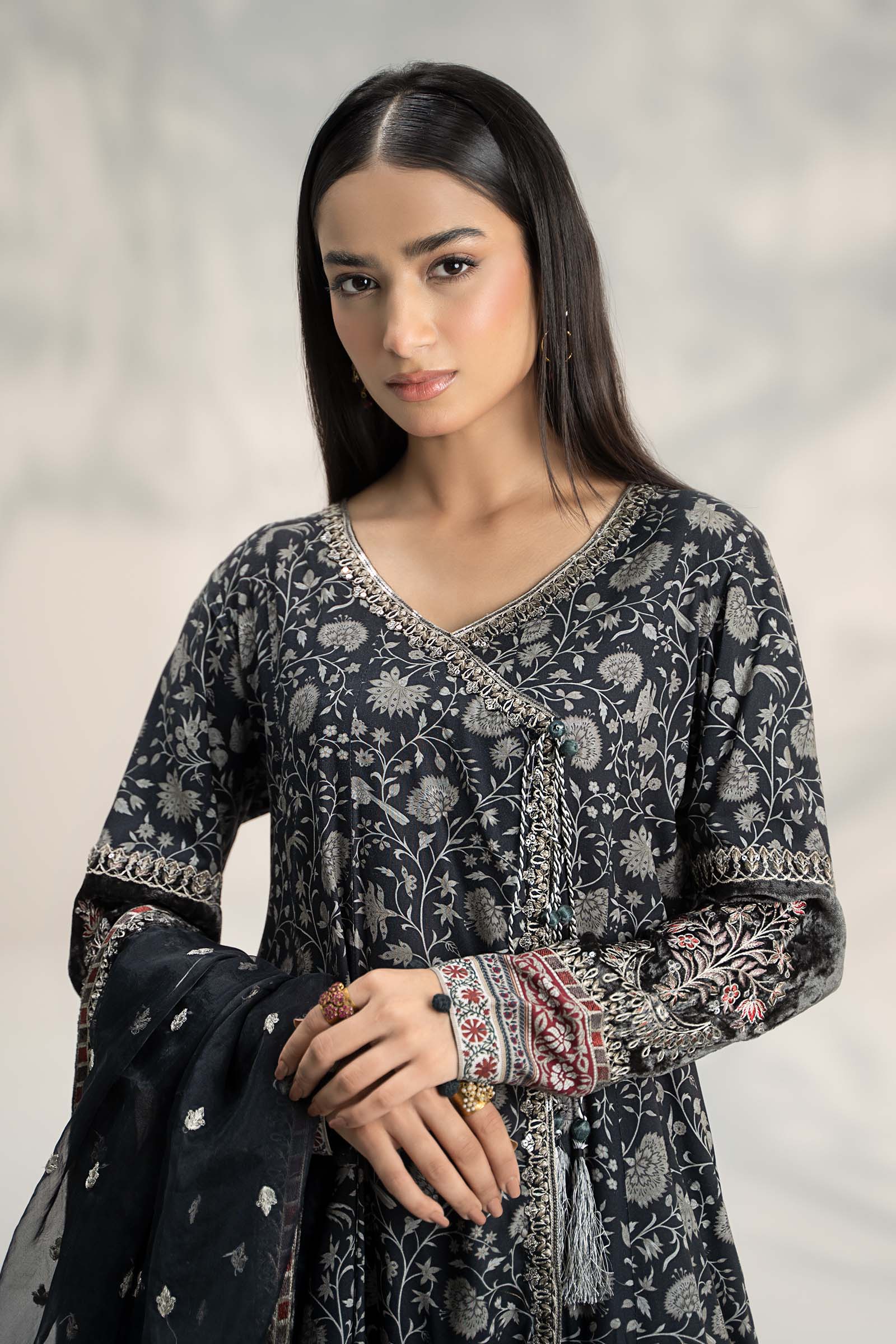 3 Piece Embroidered Linen Suit - Image 2
