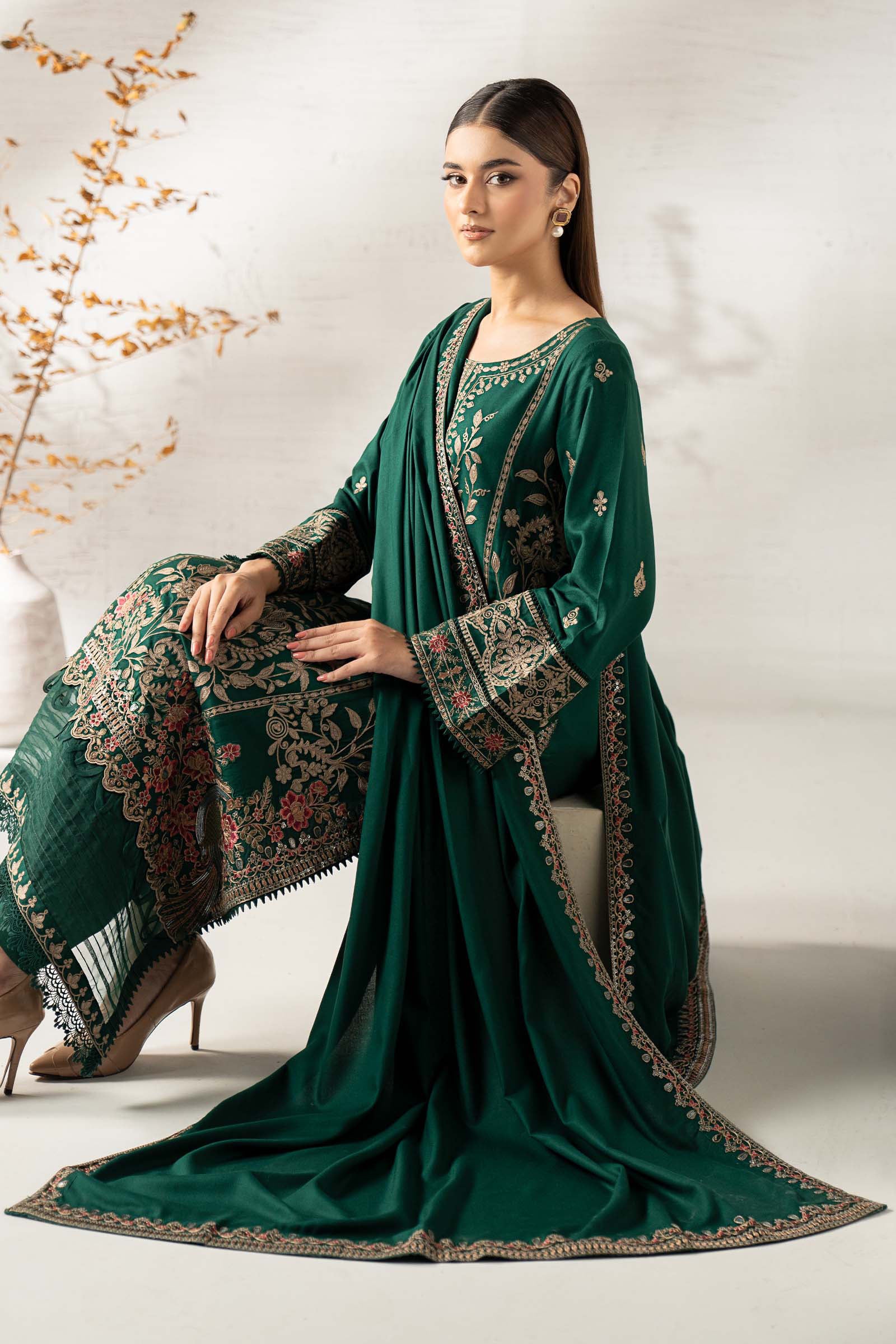 3 Piece Embroidered Linen Suit - Image 6