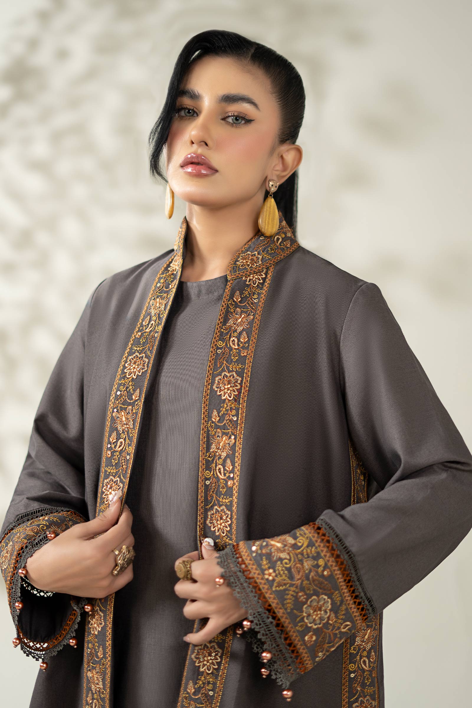 3 Piece Embroidered Khaddar Suit - Image 2