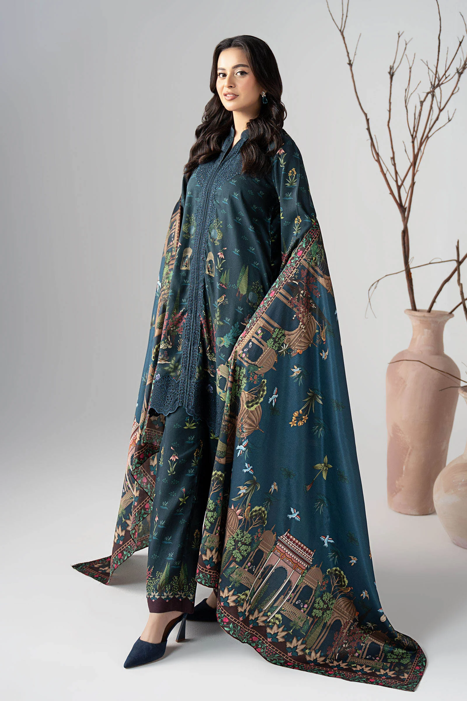 3 Piece Embroidered Linen Suit - Image 8