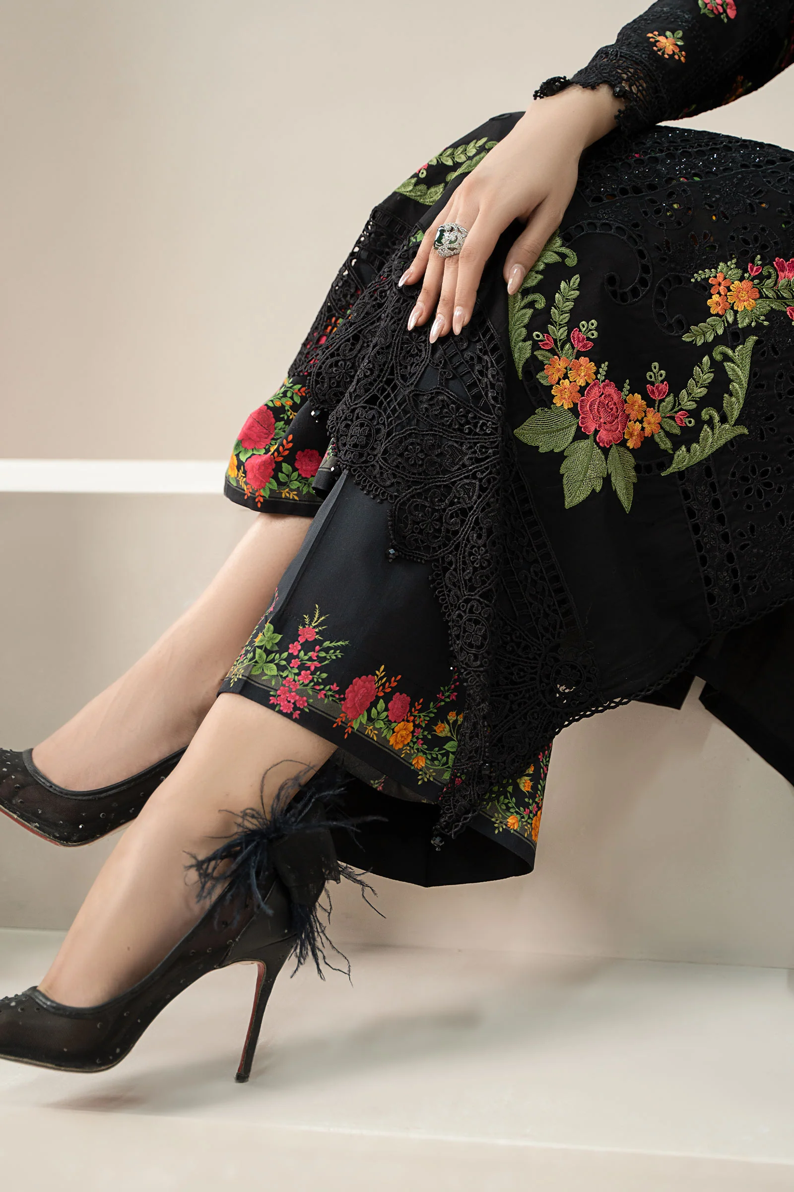 3 Piece Embroidered Lawn Suit | ELS-25-01 - Image 8
