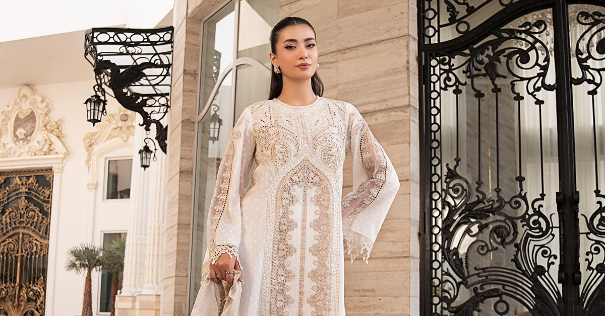 3 Piece Embroidered Jacquard Lawn Suit - Image 10