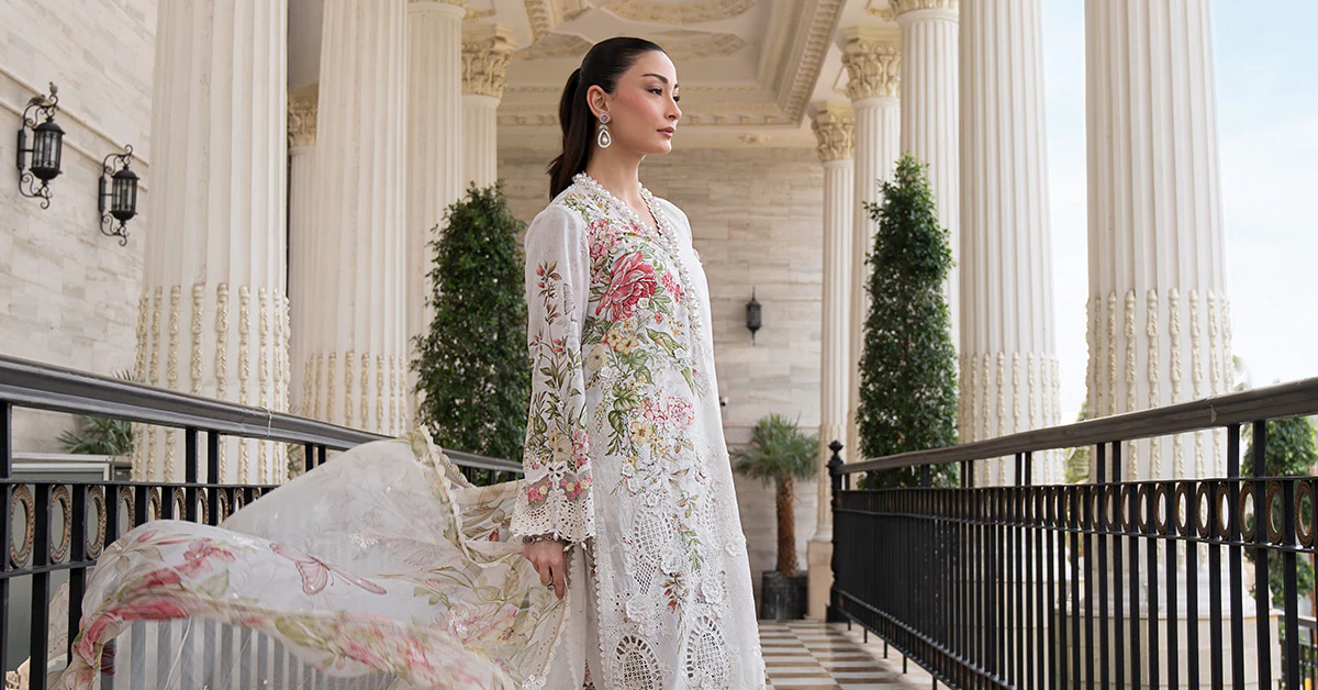 3 Piece Embroidered Lawn Suit - Image 8