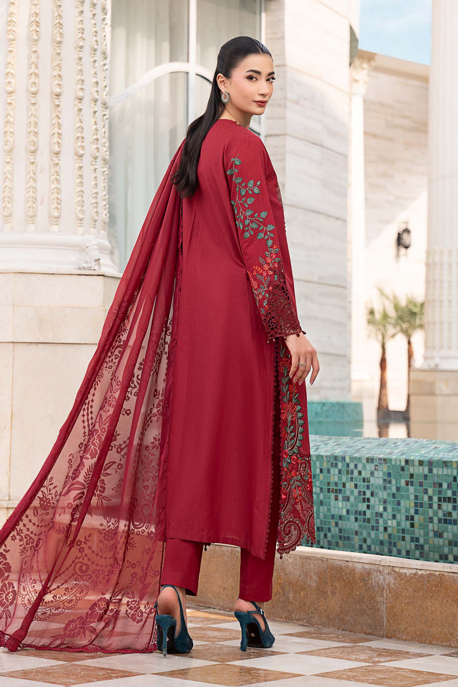 3 Piece Embroidered Jacquard Lawn Suit - Image 8