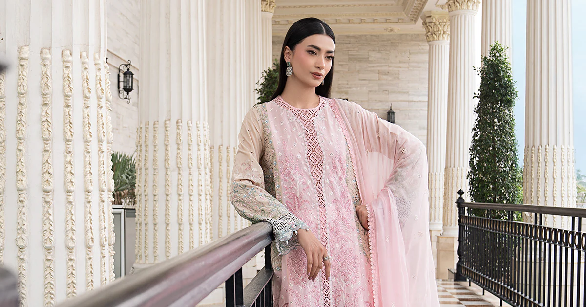 3 Piece Embroidered Lawn Suit - Image 9