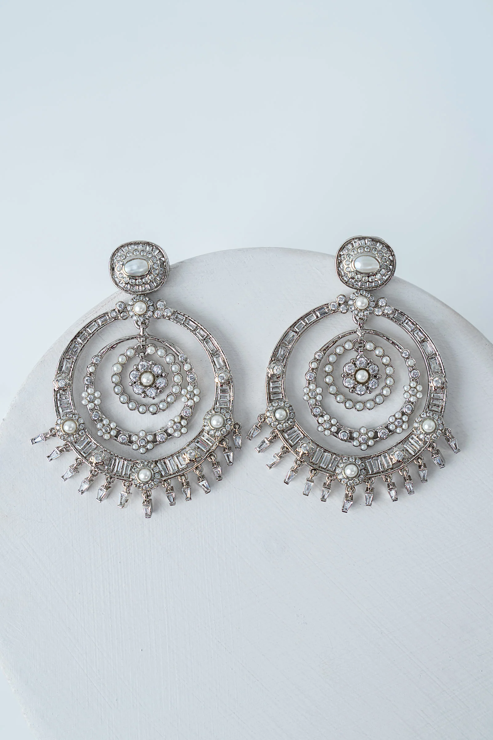 Twisra Earrings - Image 4