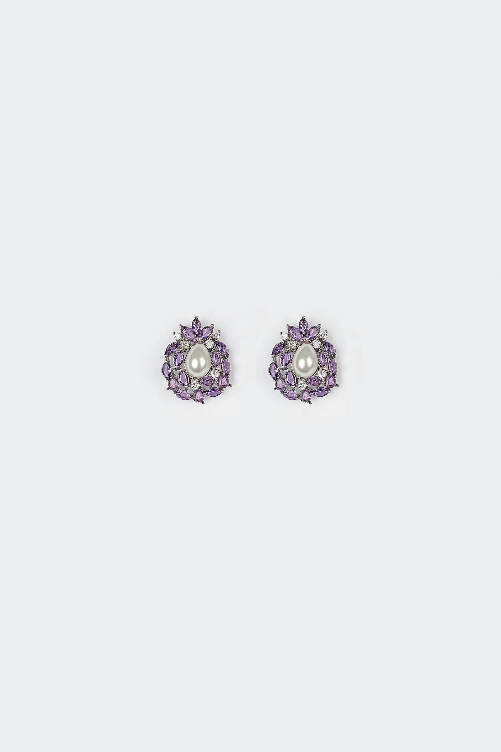 Studs - Image 2