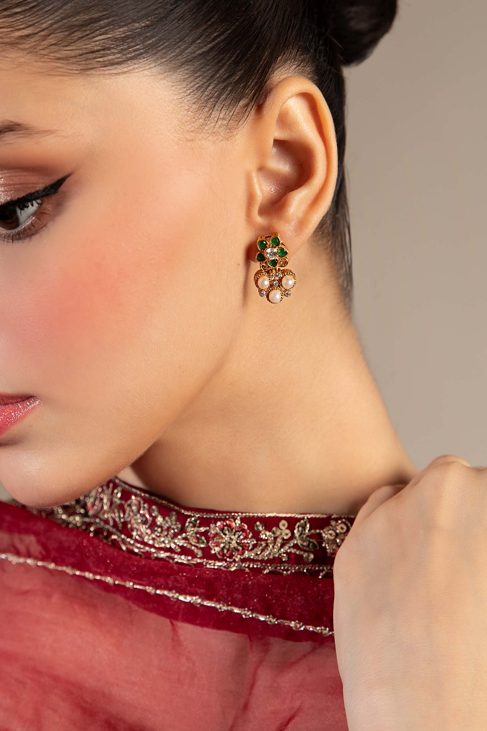 Studs - Image 3