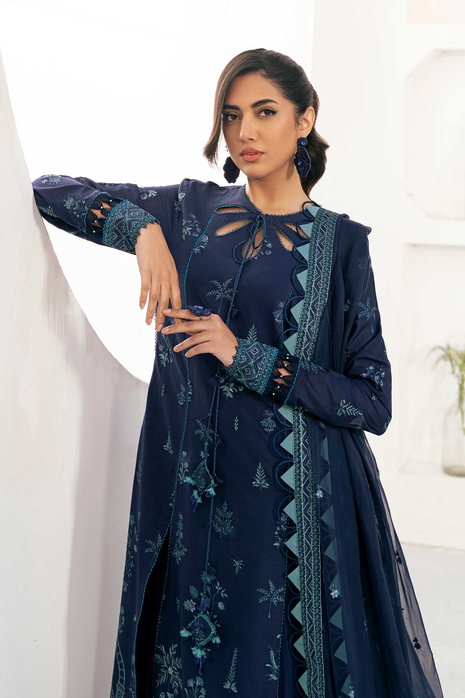 M.Luxe Unstitched | LF-602A - Image 2